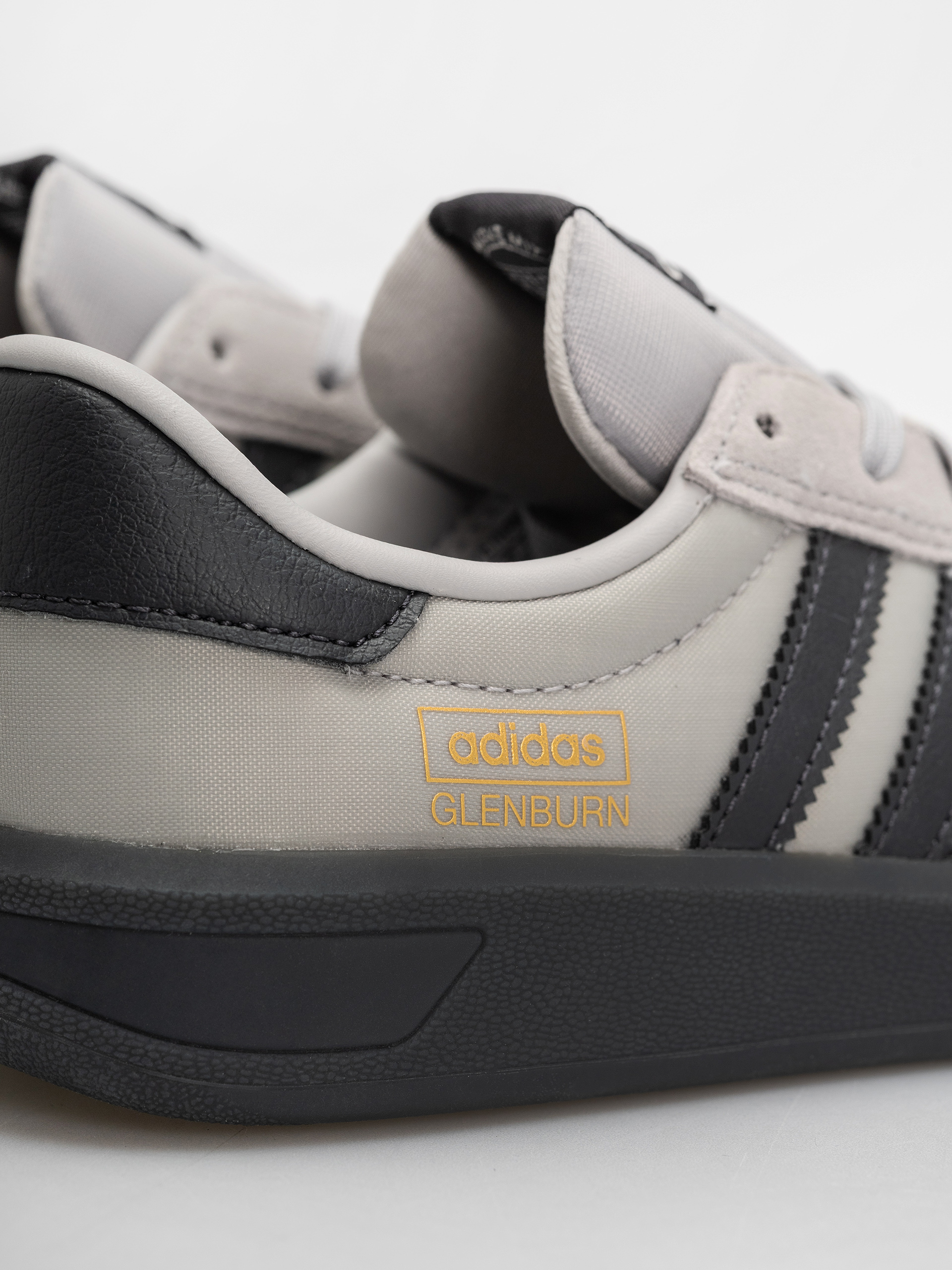 Buty adidas Glenburn (gretwo/carbon/blubir)