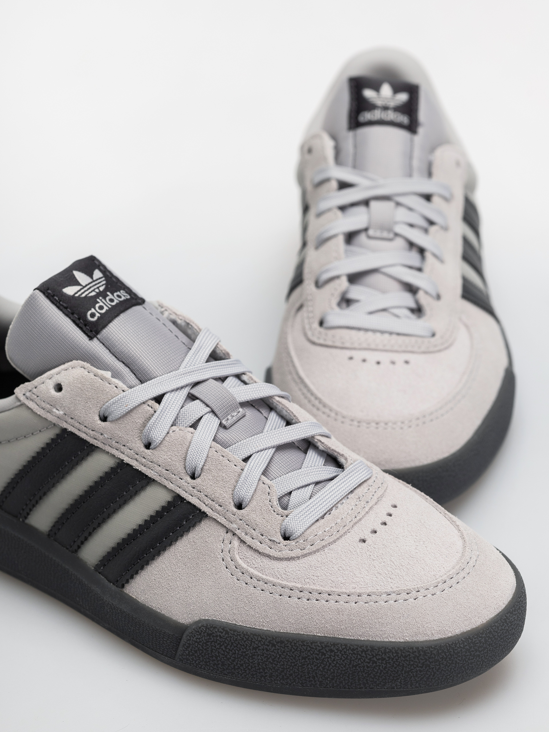 Buty adidas Glenburn (gretwo/carbon/blubir)