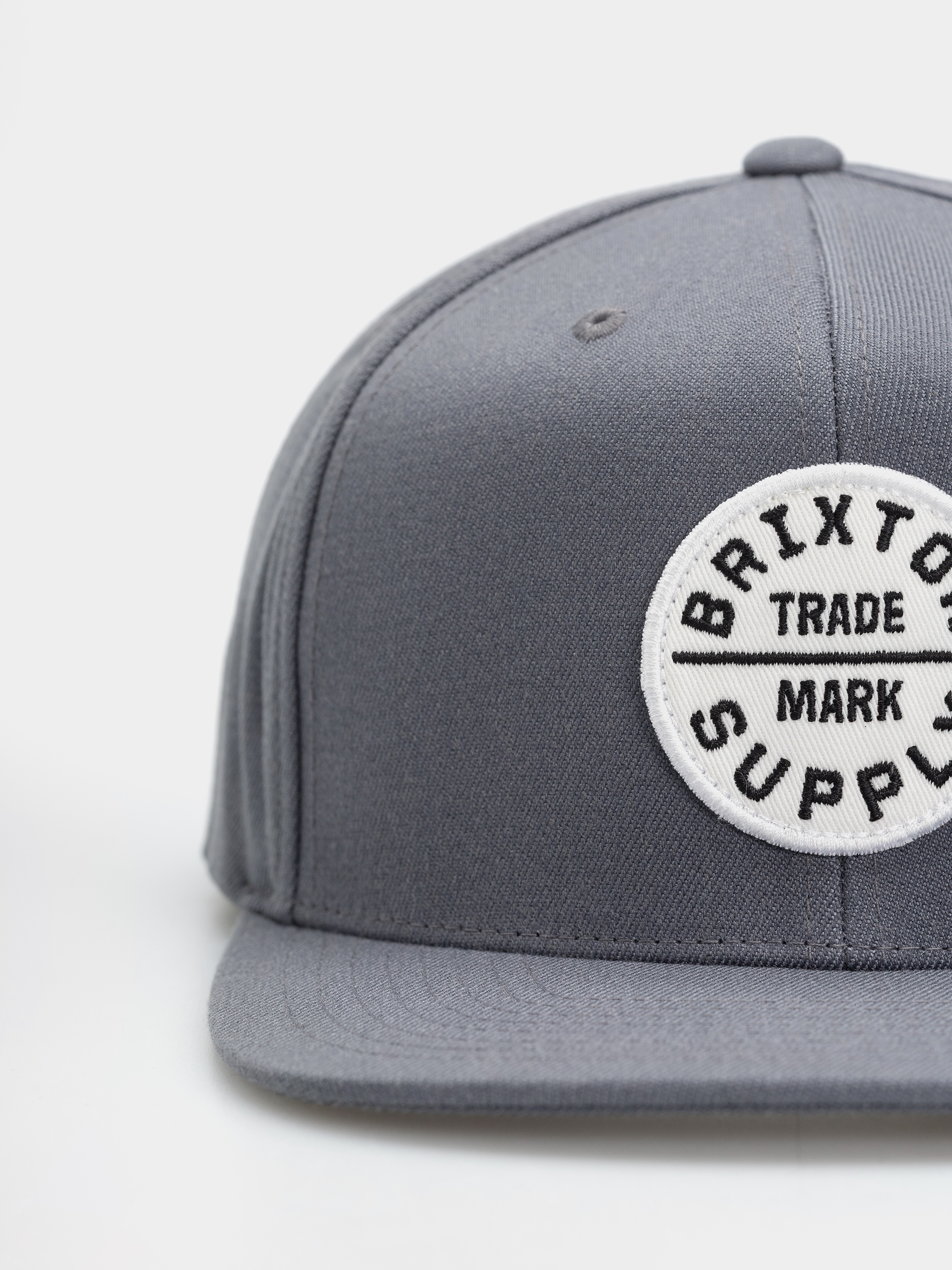 Czapka z daszkiem Brixton Oath Iii Snapback (future grey)