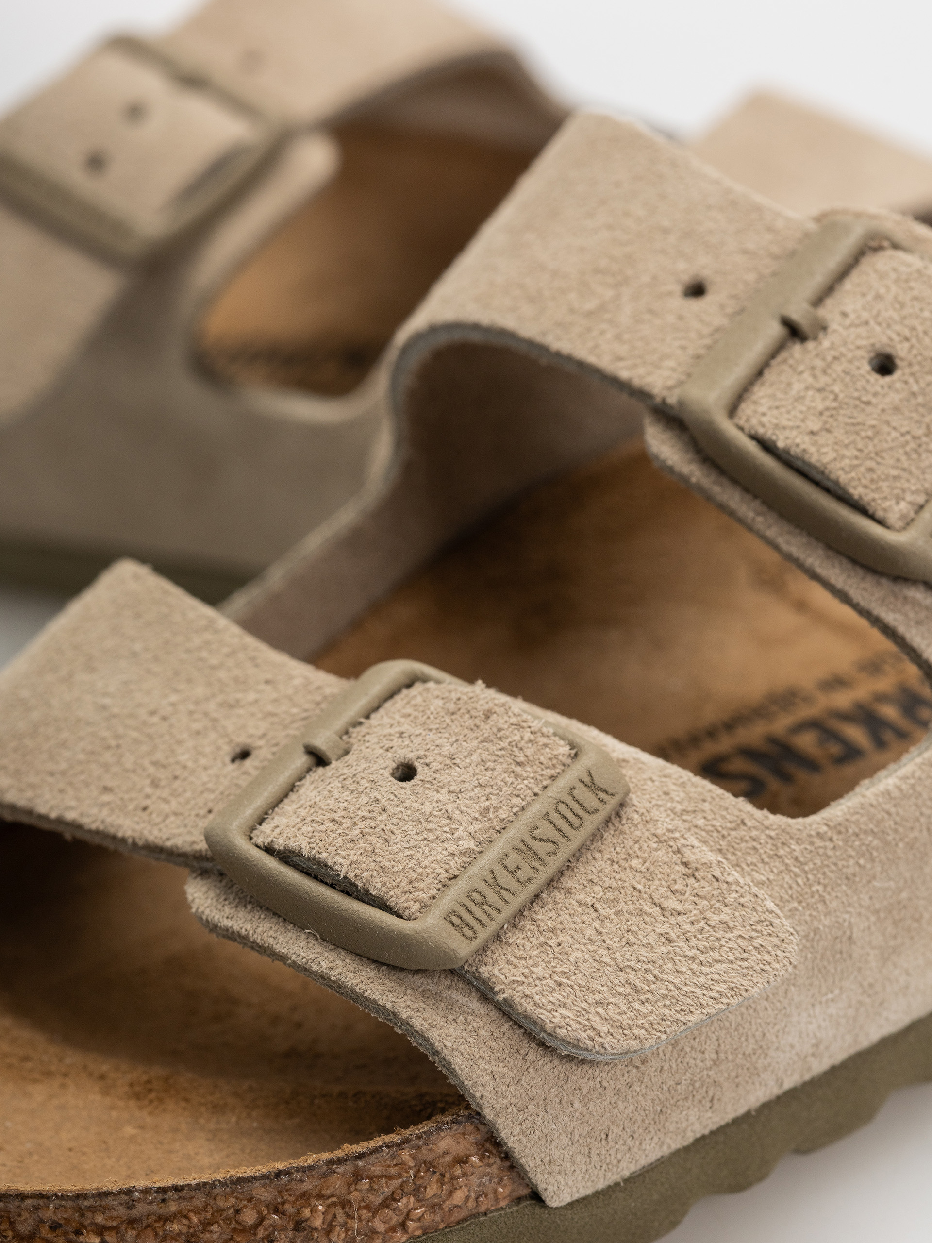 Klapki Birkenstock Arizona Suede Leather Narrow (faded khaki)