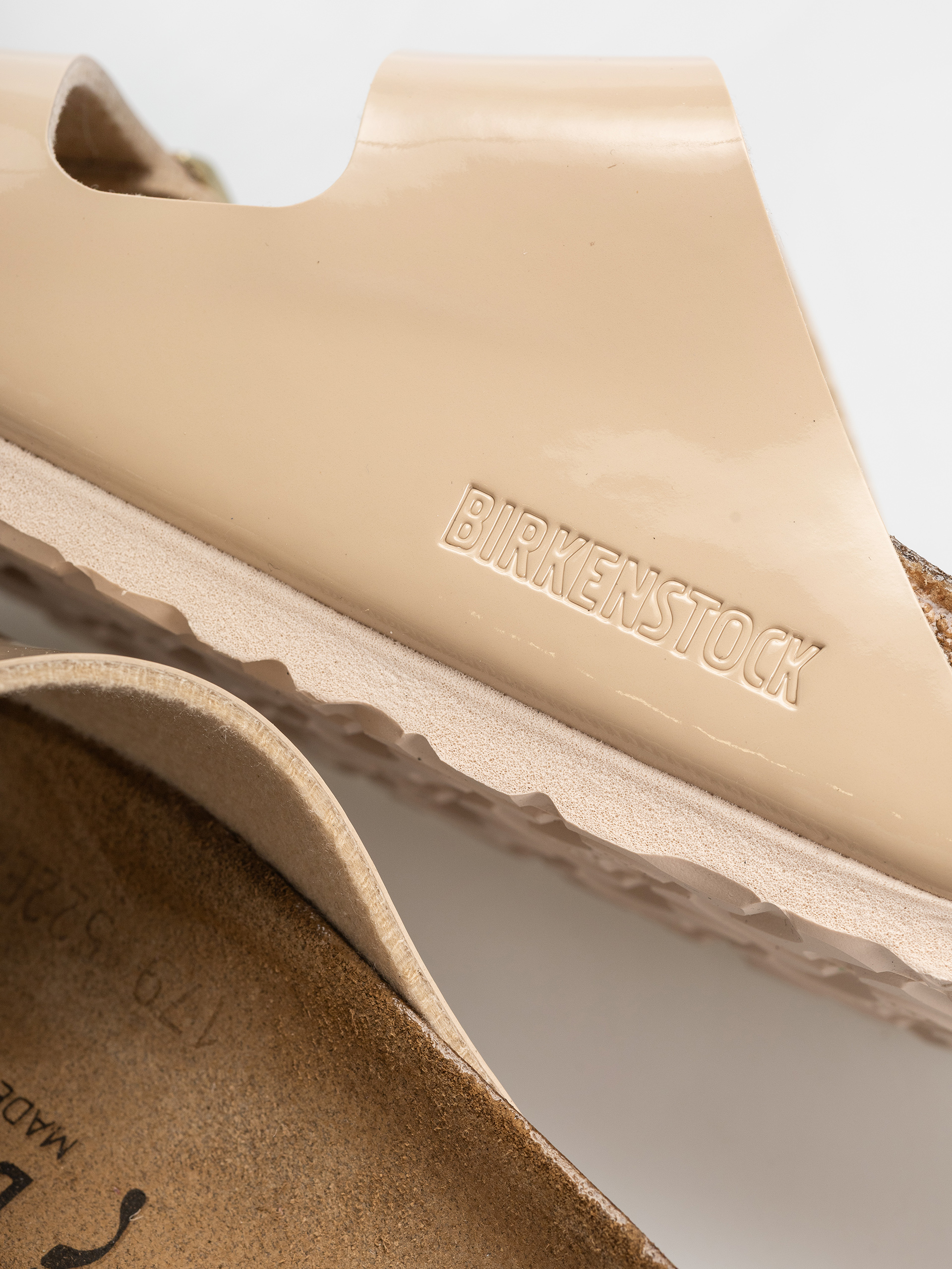 Klapki Birkenstock Arizona Birko Flor Patent Narrow Wmn (sand)
