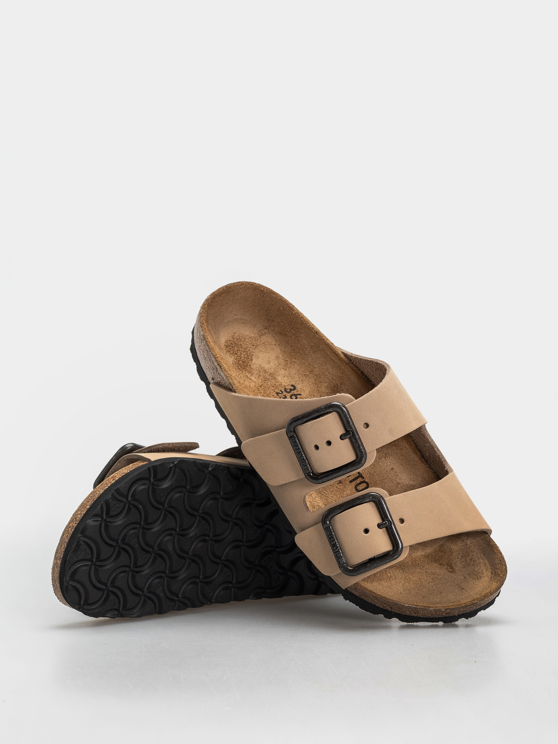 Klapki Birkenstock Arizona Wire Buckle Nubuck Leather Narrow (sandcastle)