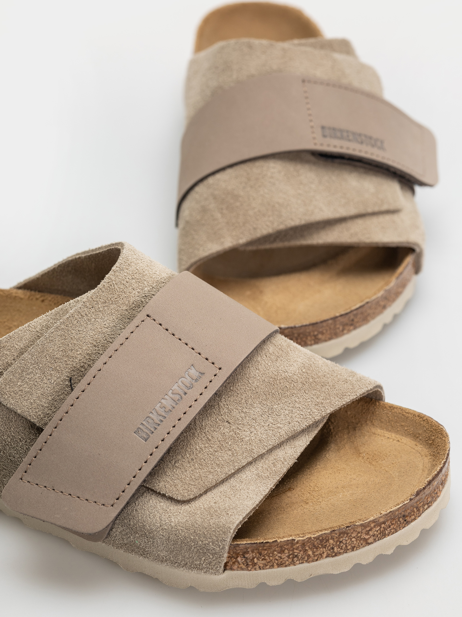Klapki Birkenstock Kyoto Nubuck Suede Leather Regular (taupe)