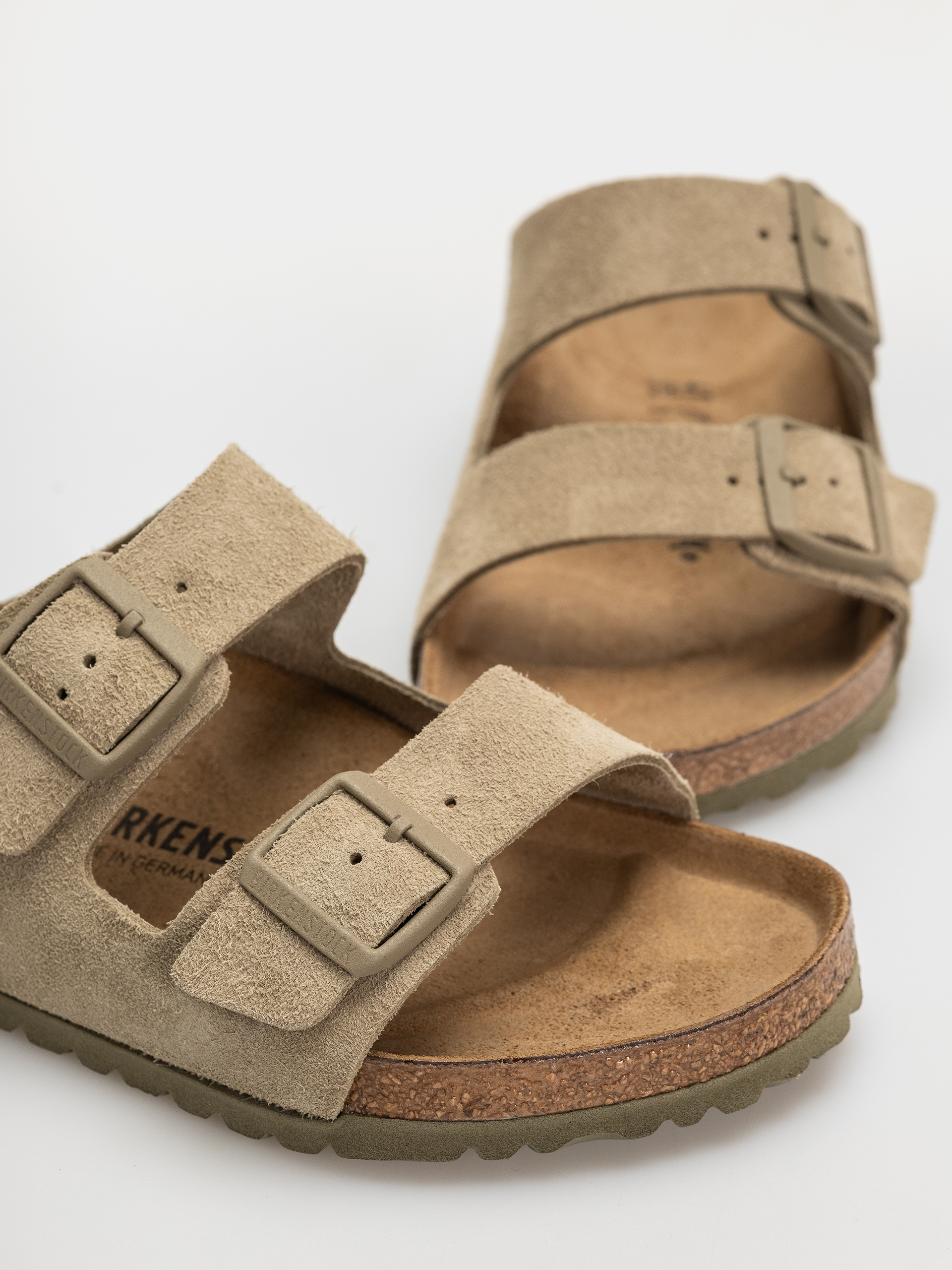 Klapki Birkenstock Arizona Suede Leather Regular (faded khaki)