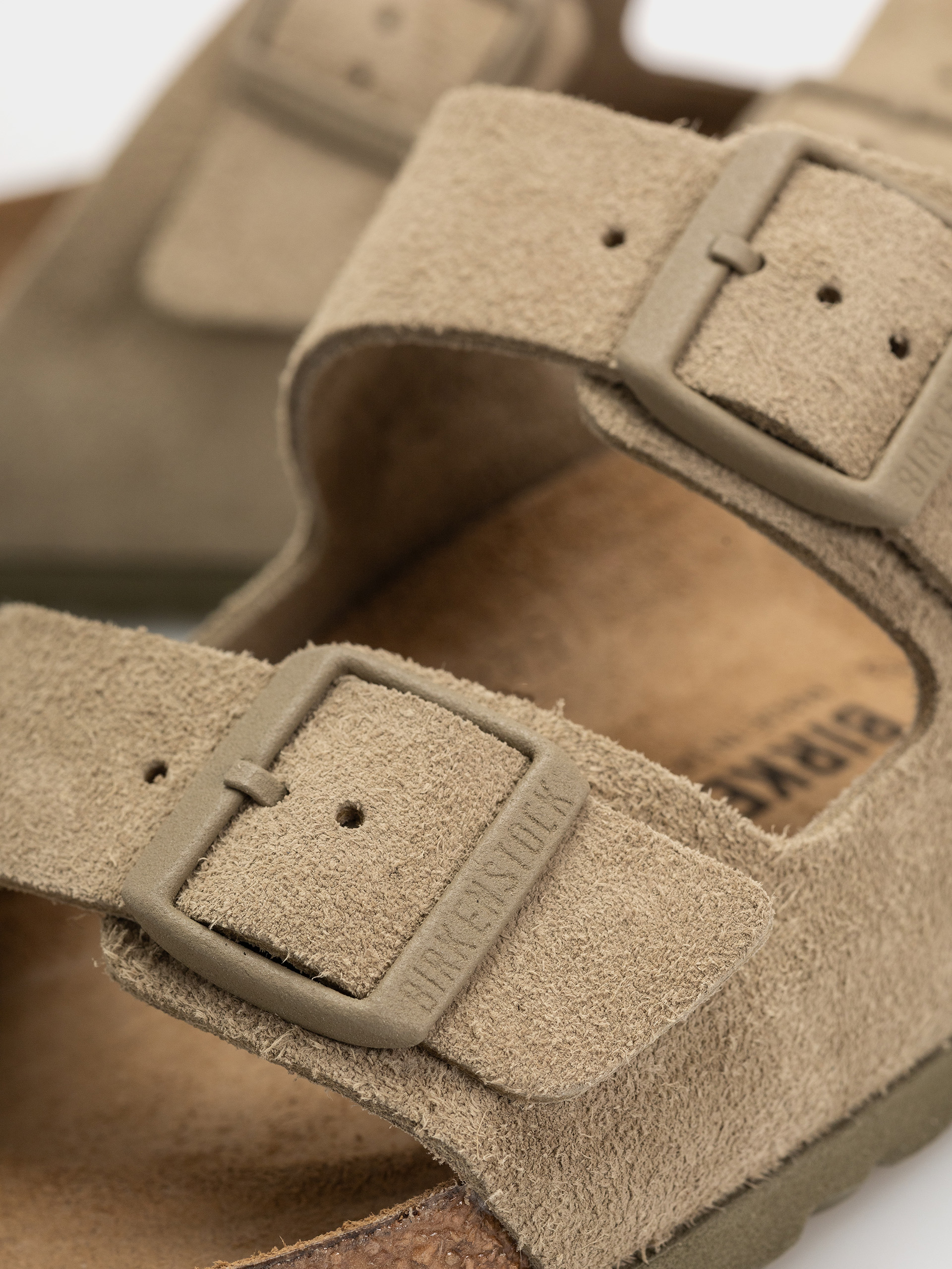 Klapki Birkenstock Arizona Suede Leather Regular (faded khaki)