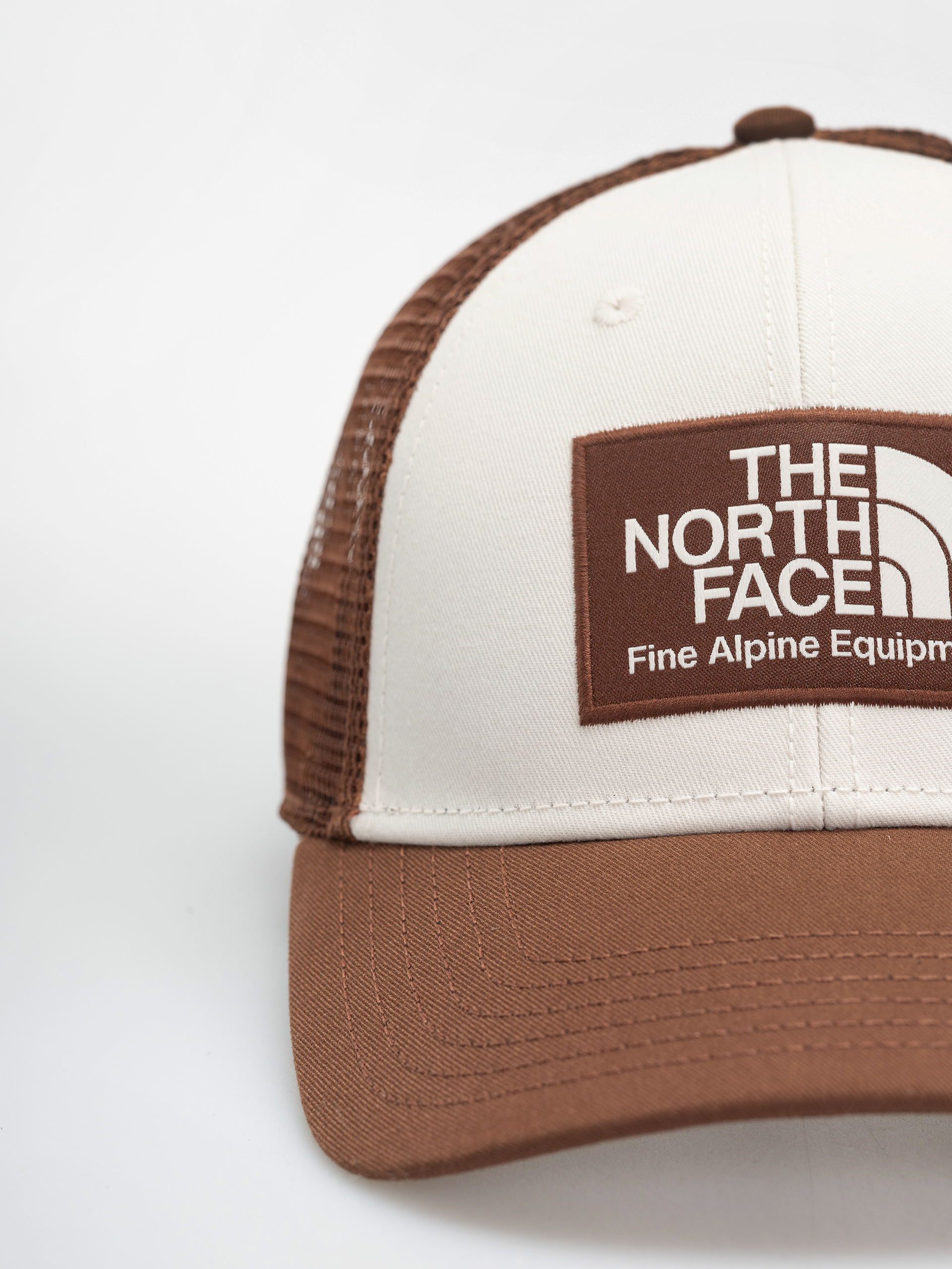 Czapka z daszkiem The North Face Mudder Trucker (ember soil/whit)