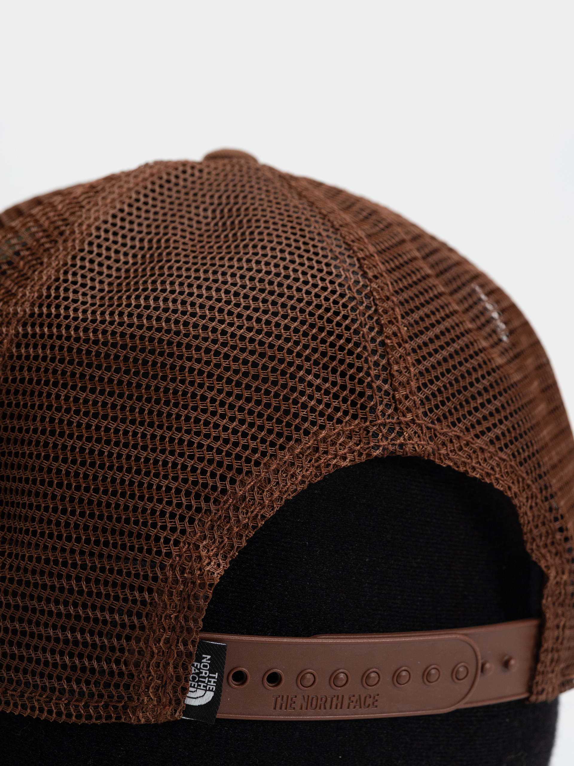 Czapka z daszkiem The North Face Mudder Trucker (ember soil/whit)