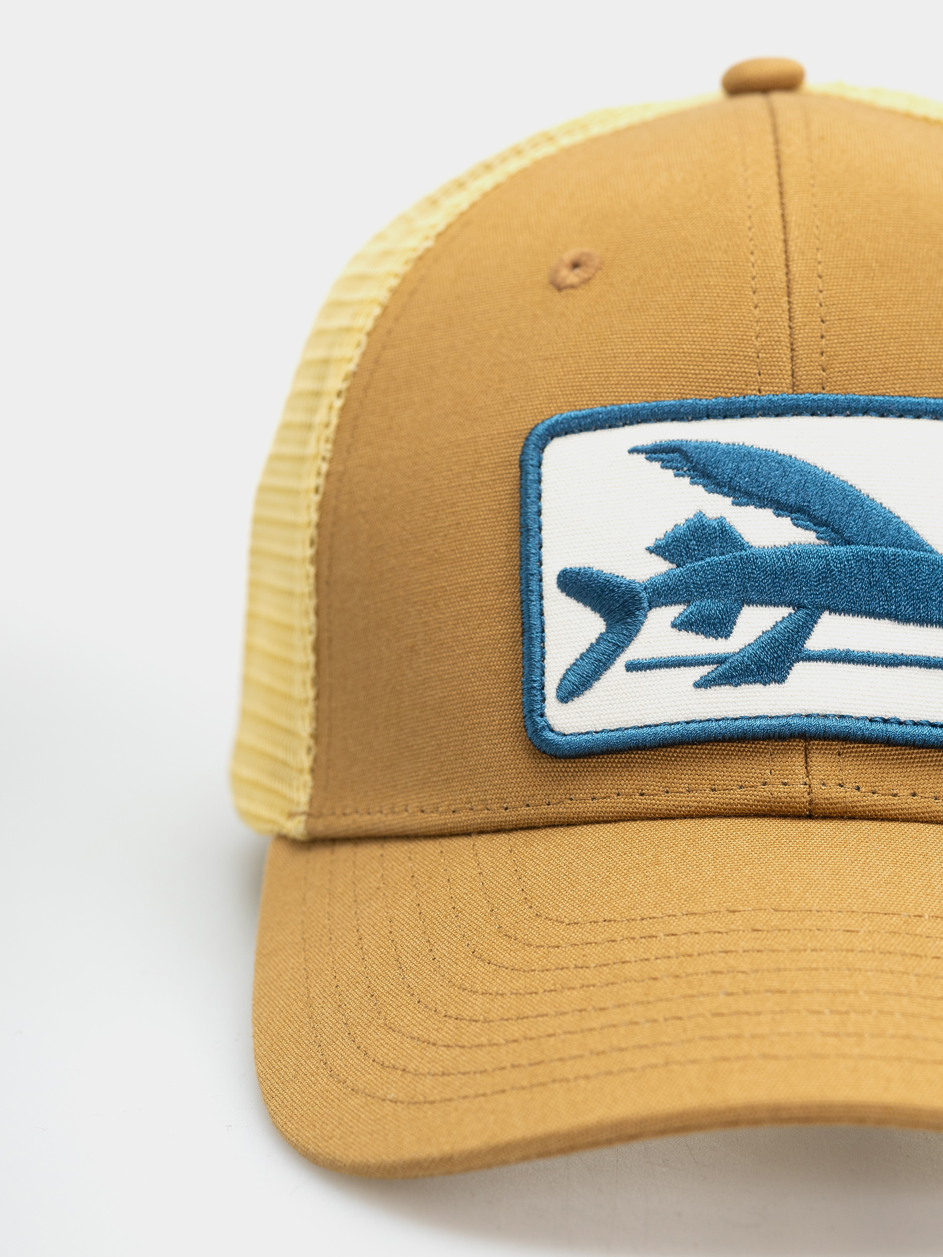 Czapka z daszkiem Patagonia Flying Fish LoPro Trucker (flying fish fork/bobcat brown)