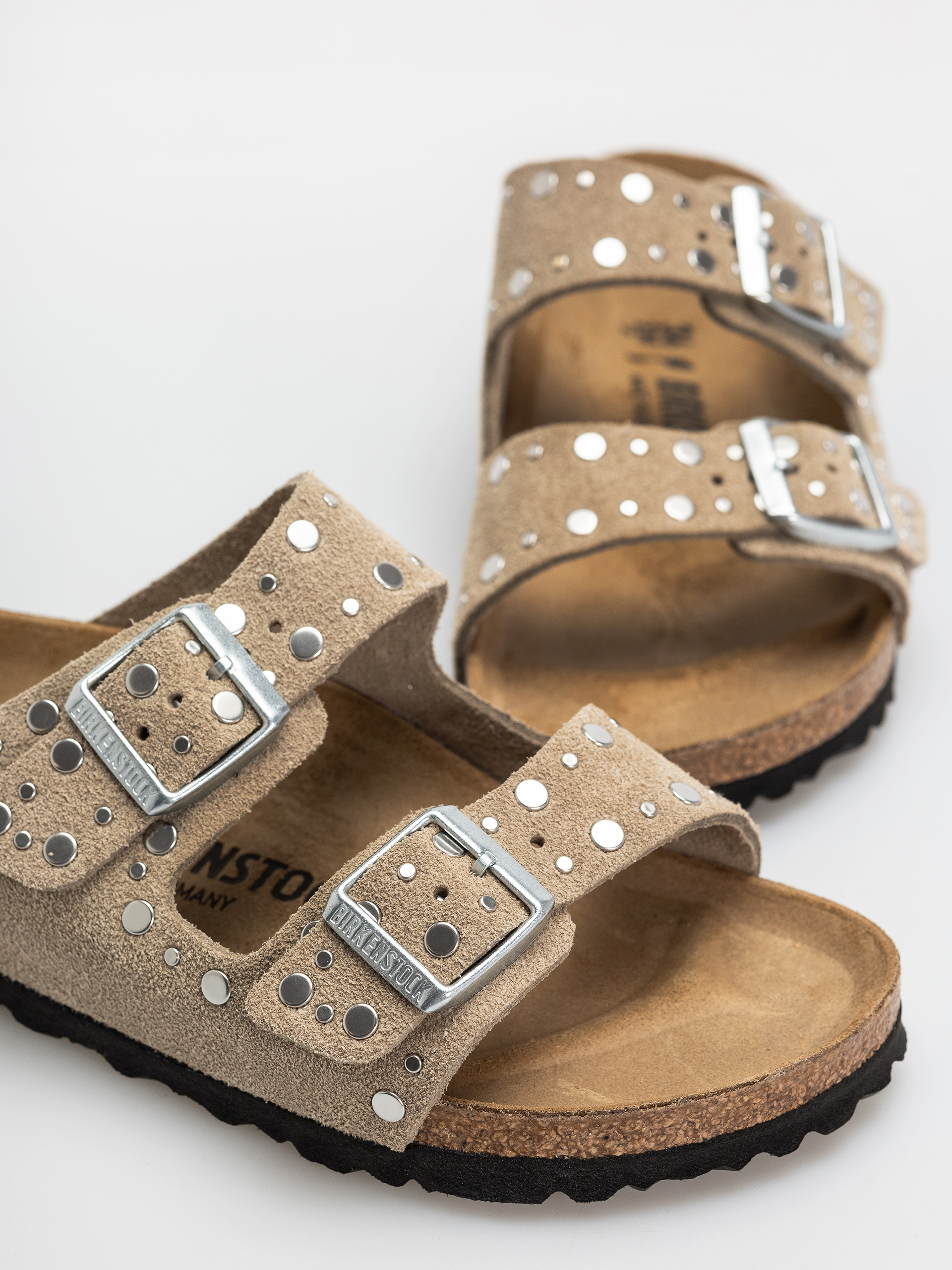 Klapki Birkenstock Arizona Rivets Suede Leather Narrow Wmn (taupe)