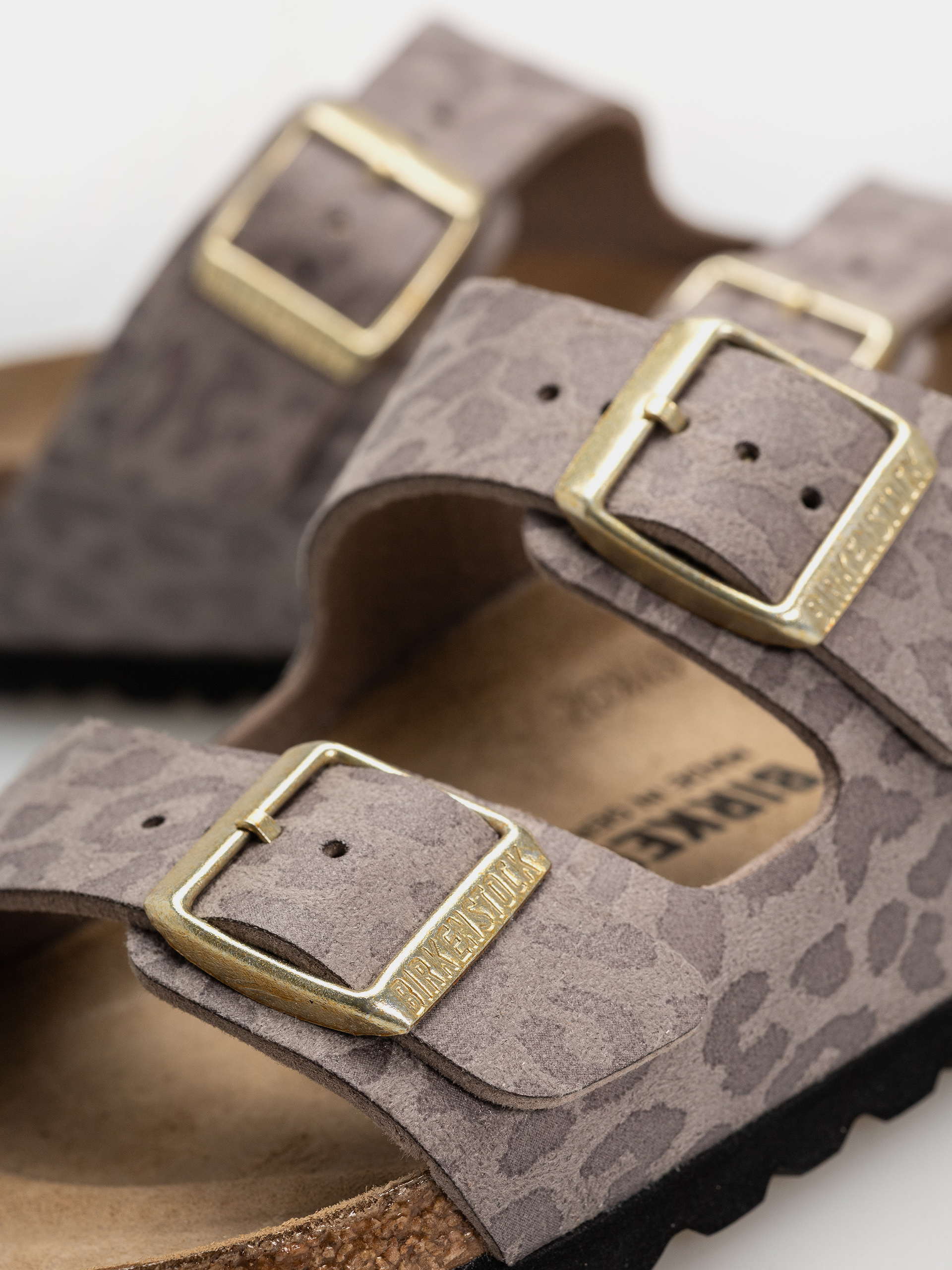 Klapki Birkenstock Arizona Synthetics Narrow Wmn (syn leo grey taupe)