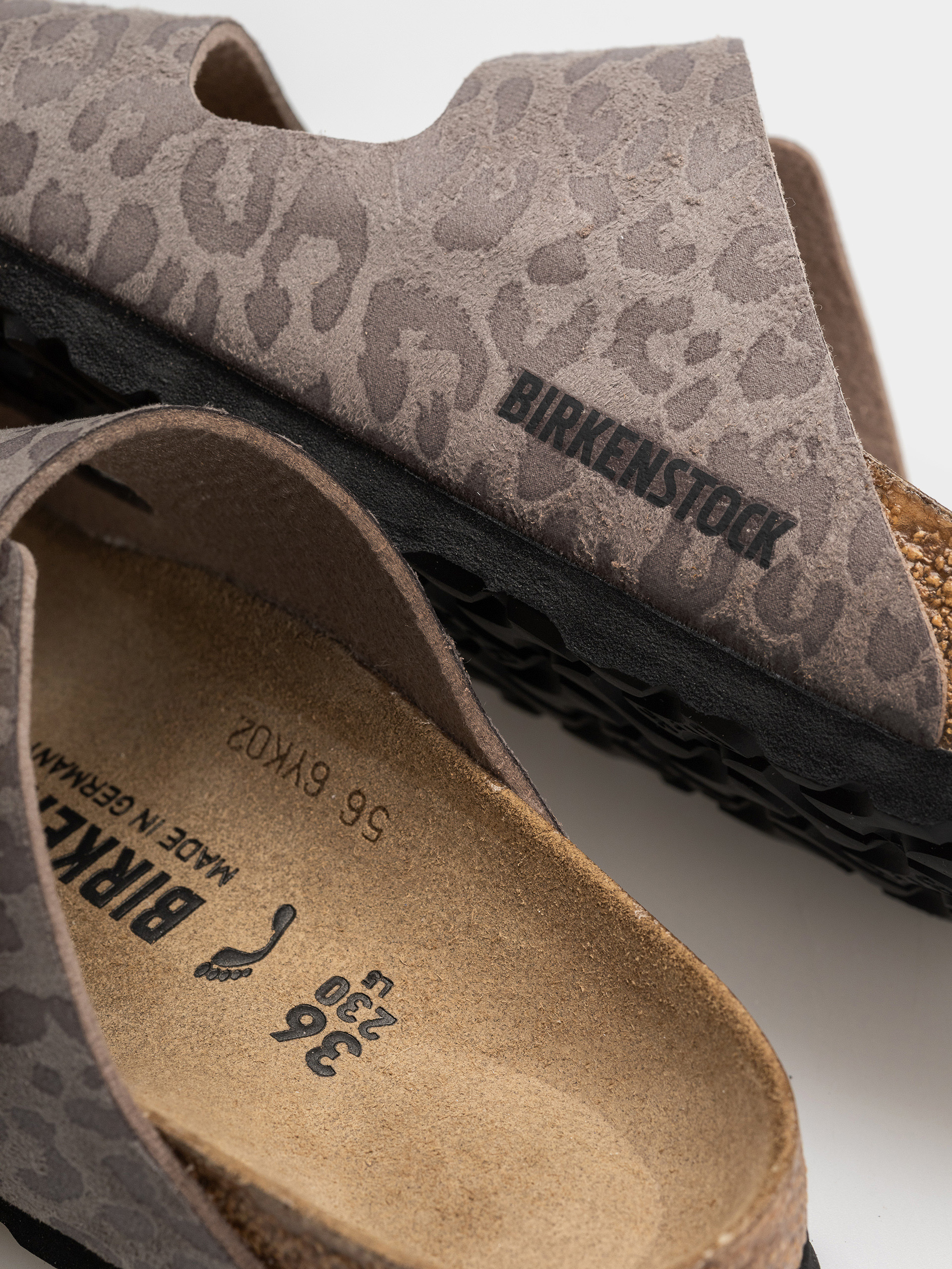 Klapki Birkenstock Arizona Synthetics Narrow Wmn (syn leo grey taupe)
