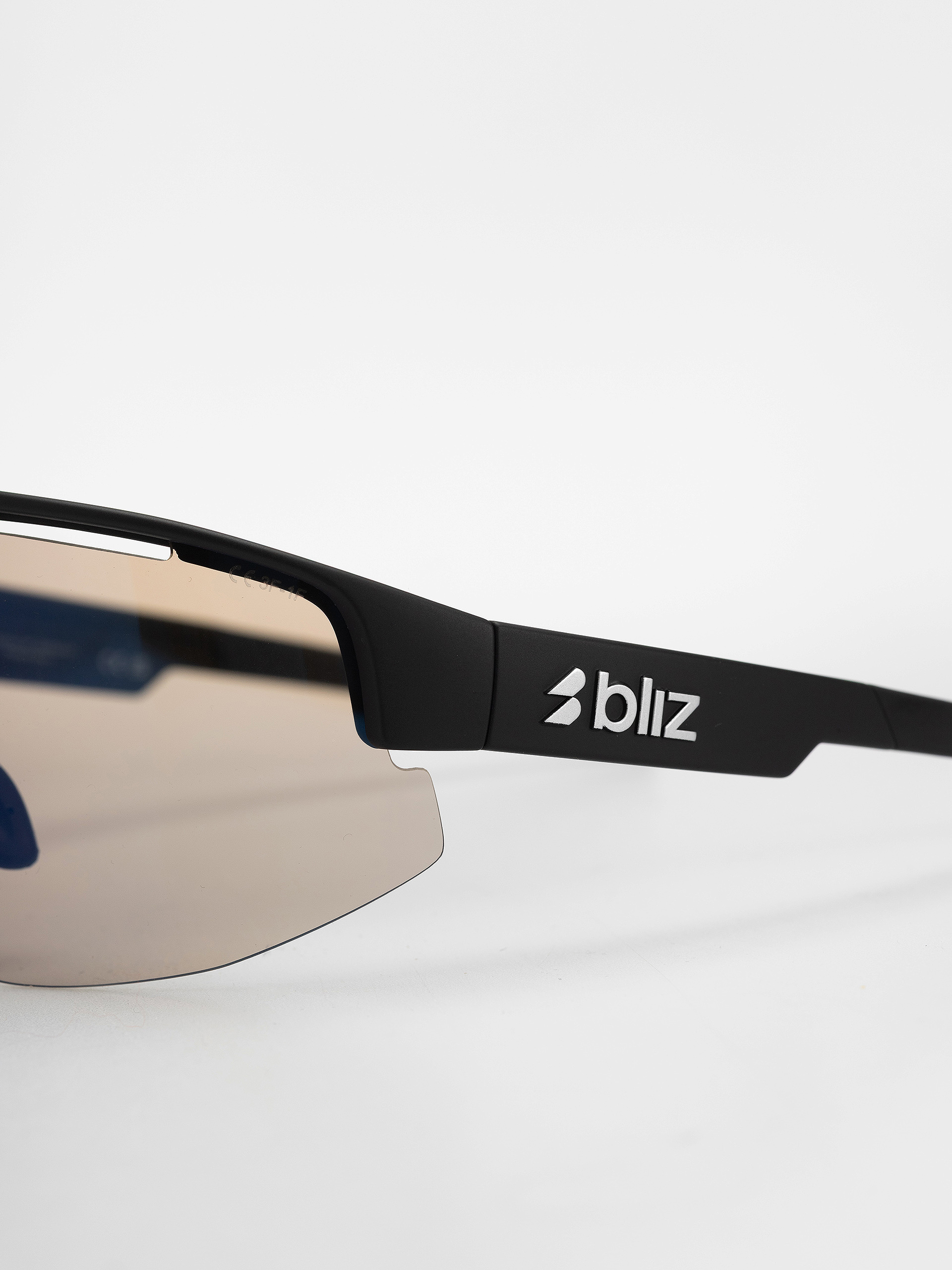 Okulary przeciwsłoneczne Bliz Matrix (matt black/nano optics photochromic brown w blue multi)