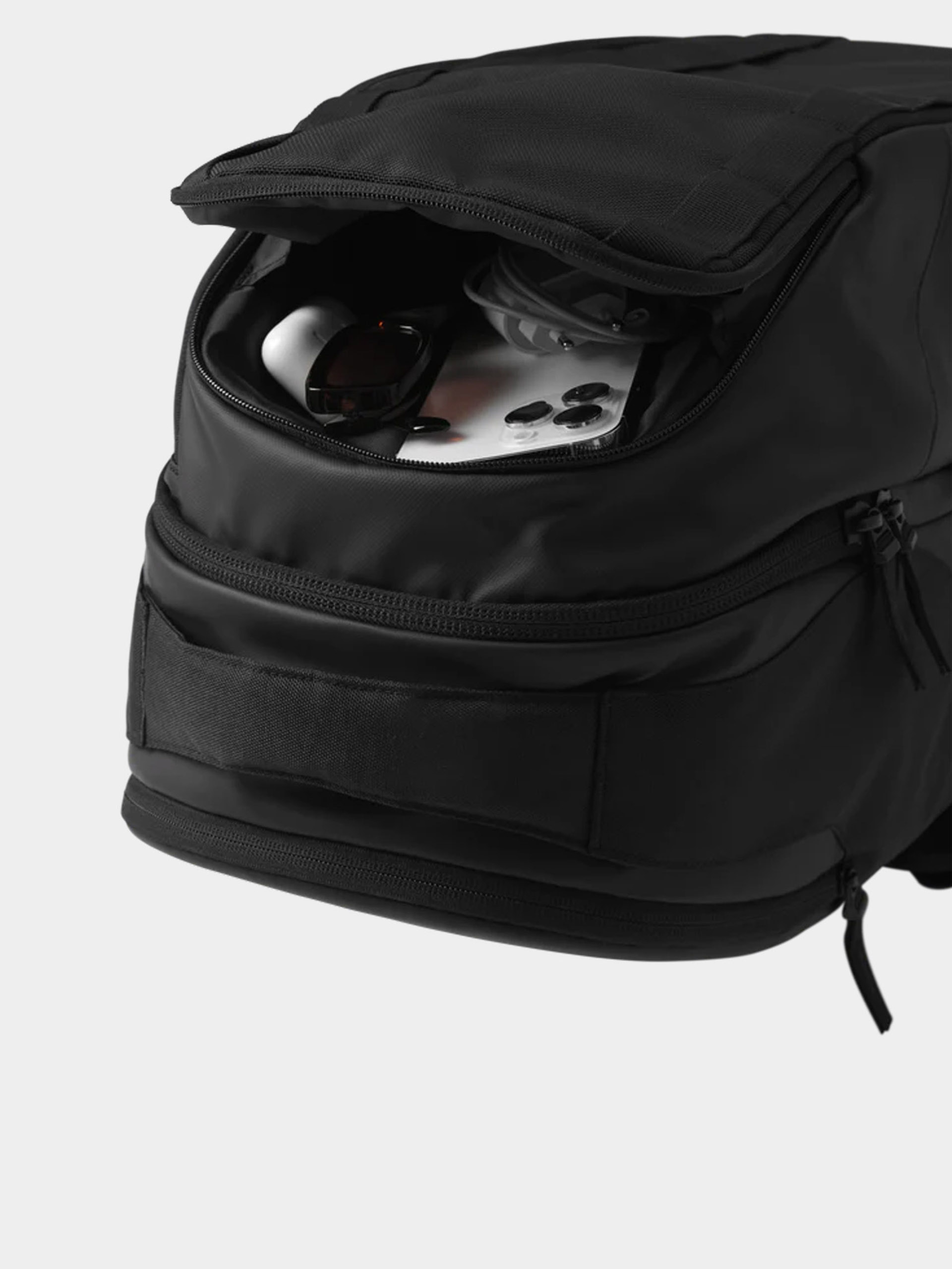 Plecak Db Skateboarding Pro Travel Pack 65L (black out)