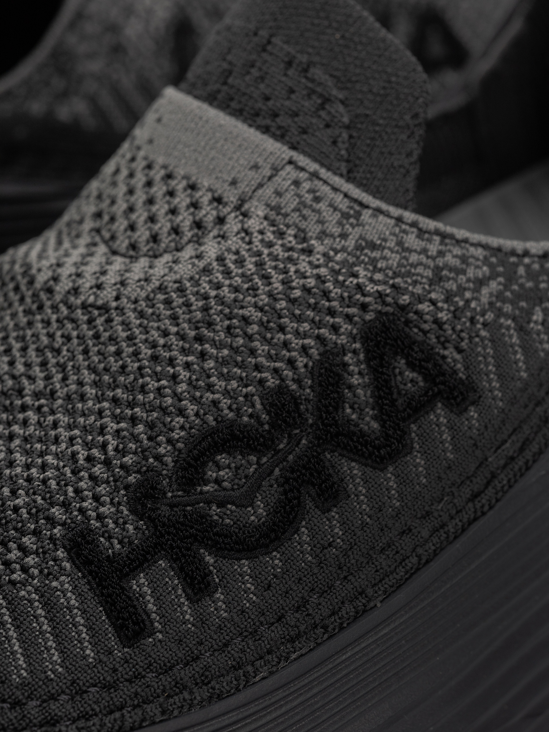Buty Hoka Restore TC (black/black)