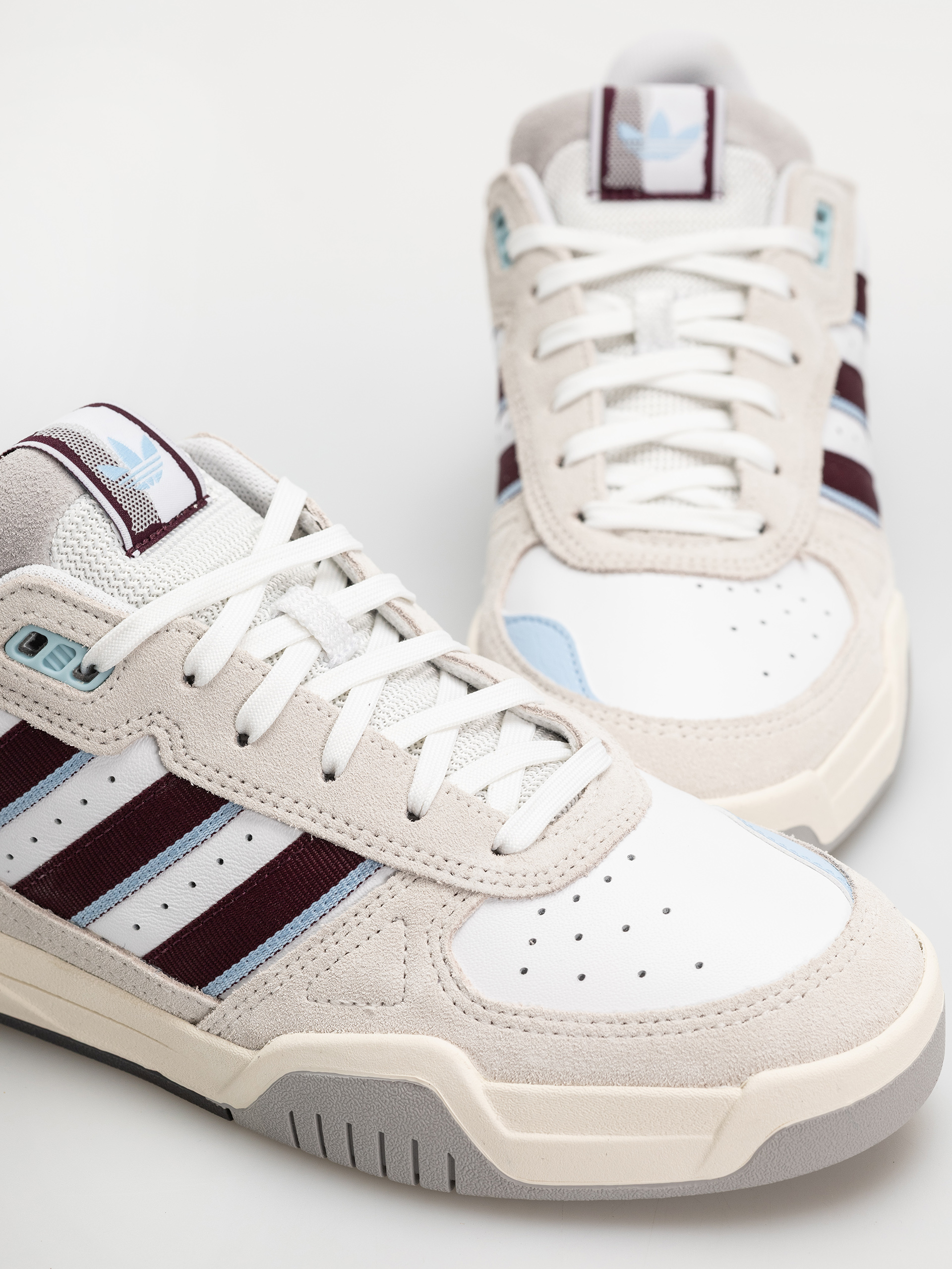 Buty adidas Tekkira Cup (ftwwht/maroon/clesky)