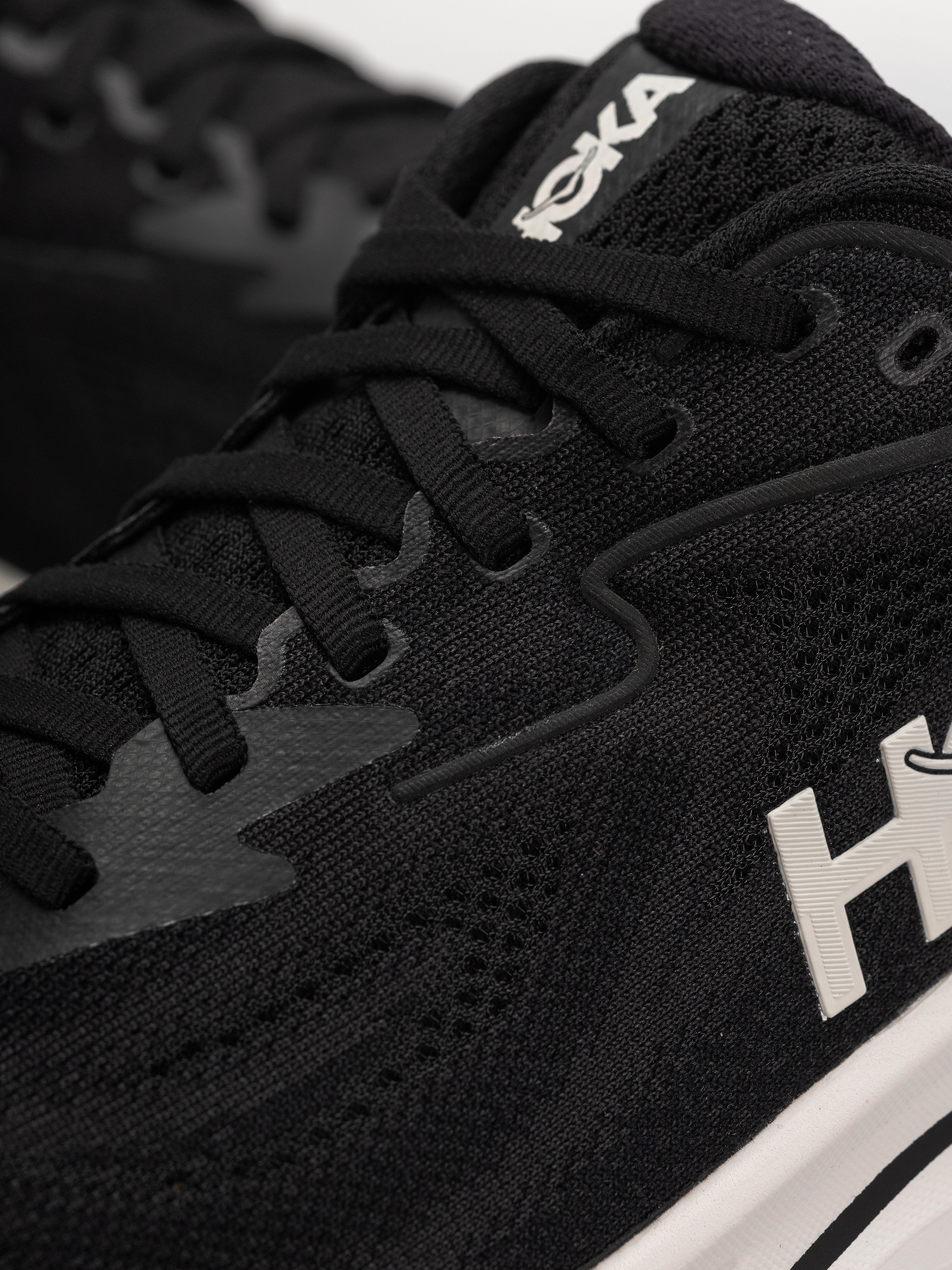 Buty Hoka Clifton 10 (black/white)