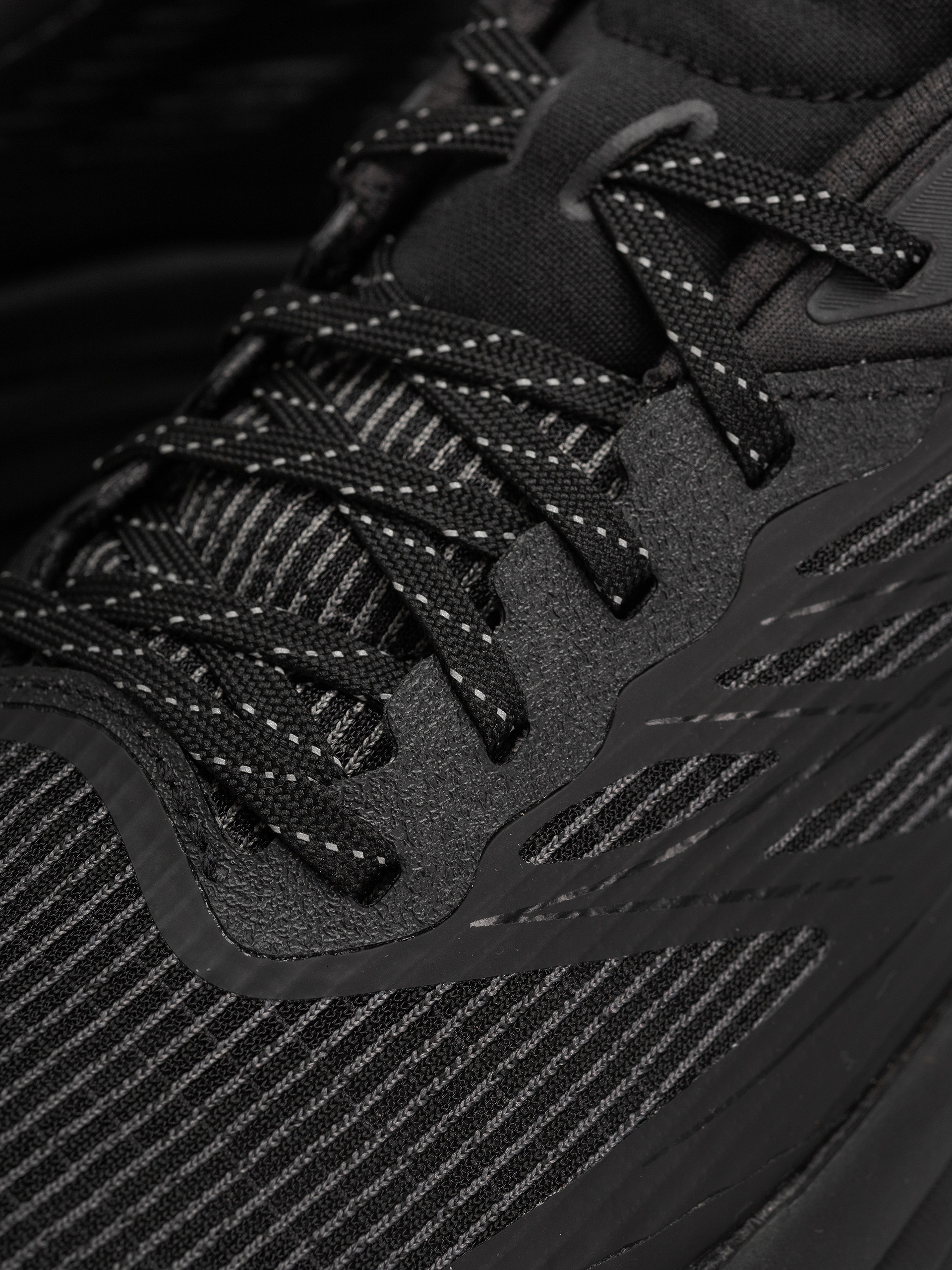 Buty Hoka Bondi 8 TS Caged (black/black)