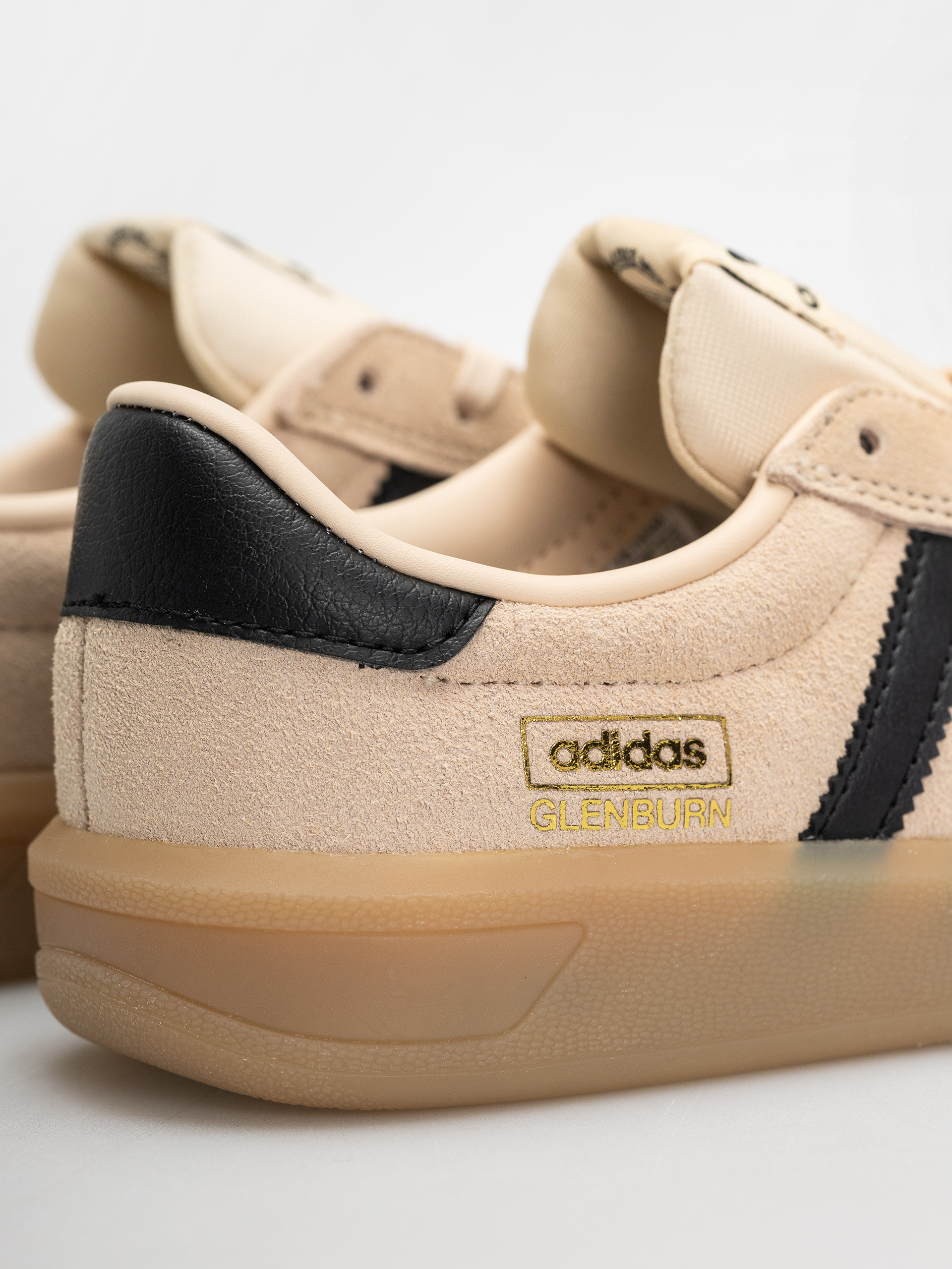 Buty adidas Glenburn (sanstr/cblack/gum4)