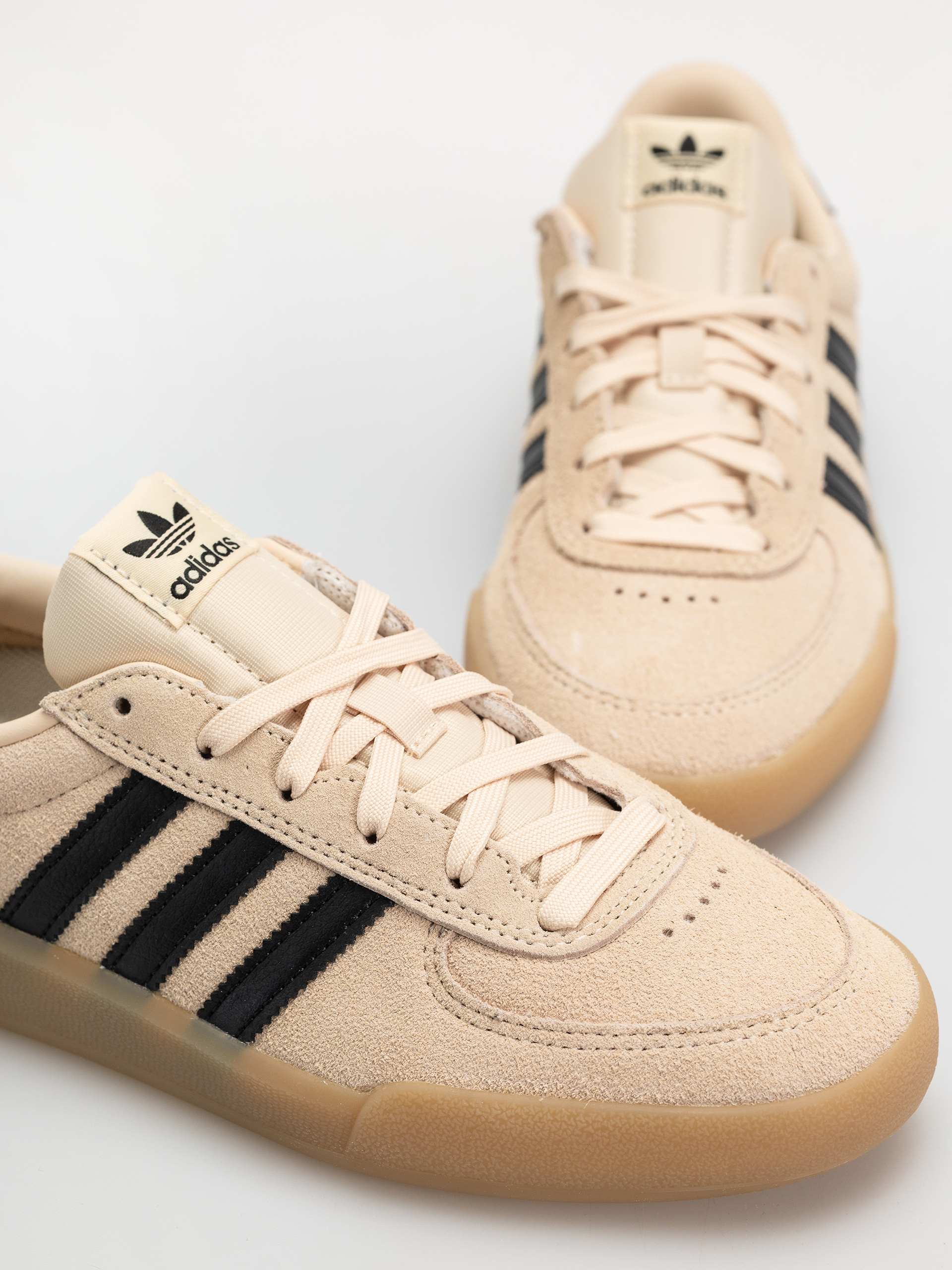 Buty adidas Glenburn (sanstr/cblack/gum4)