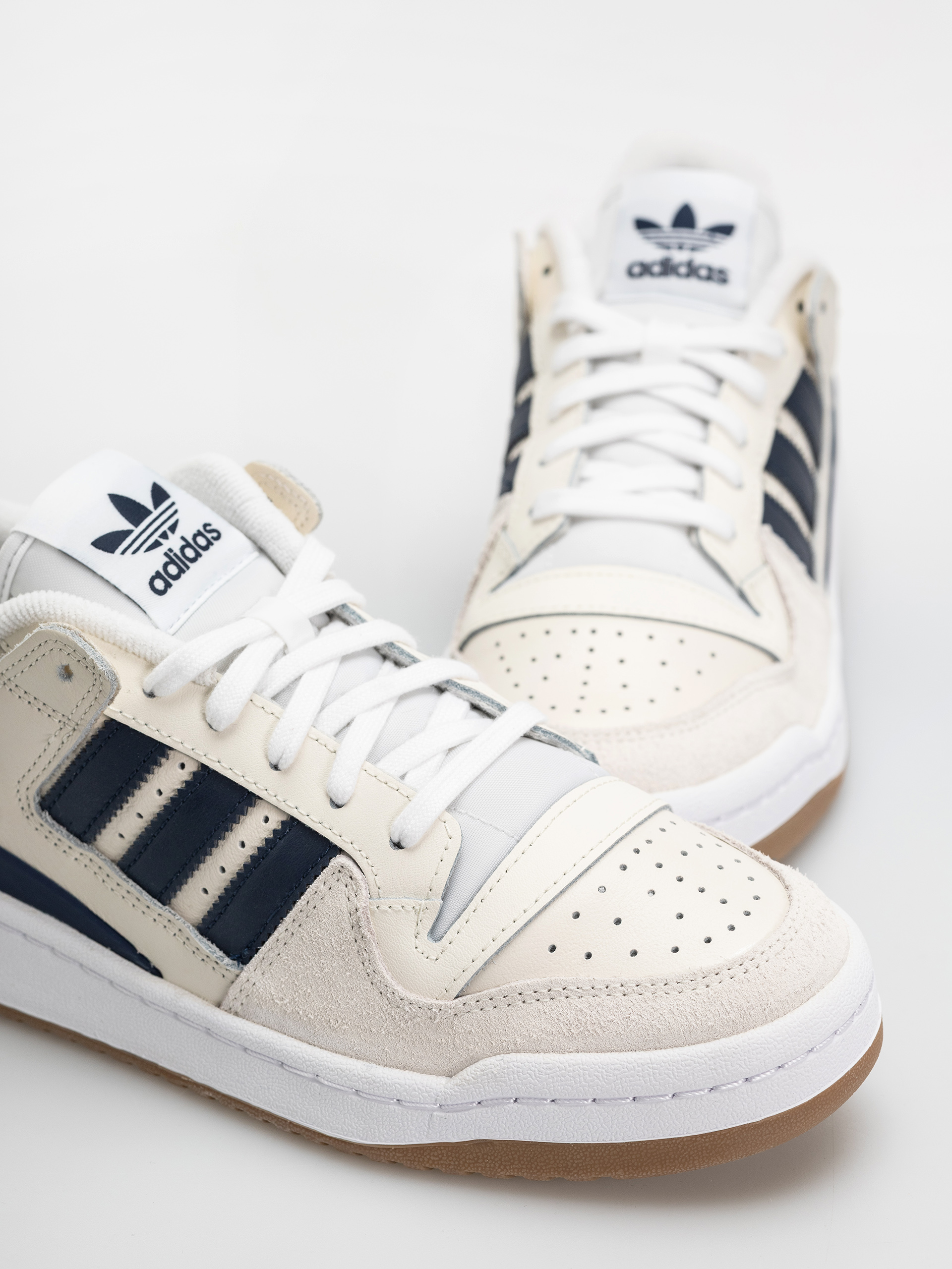 Buty adidas Forum 84 Low Adv (cwhite/conavy/ftwwht)