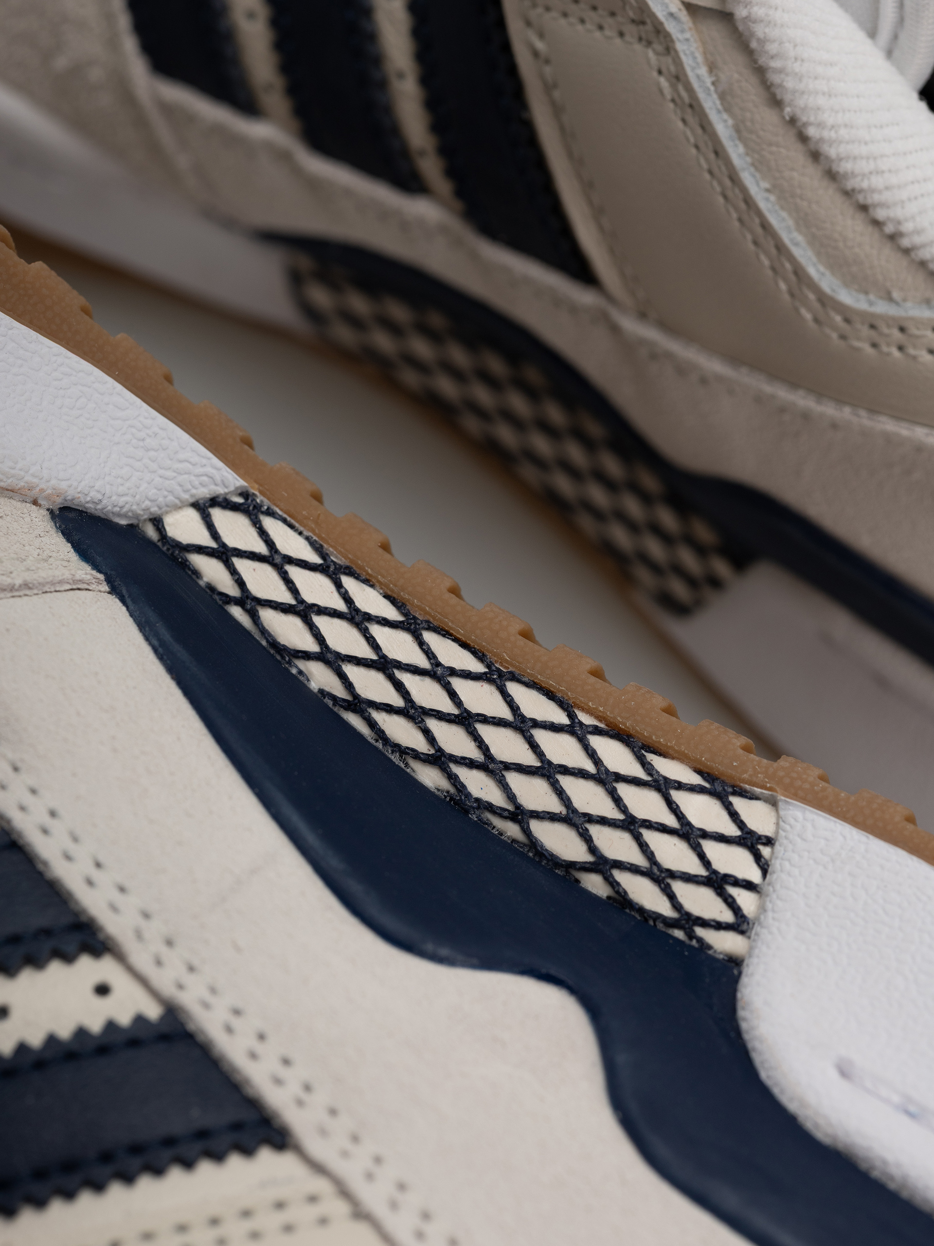 Buty adidas Forum 84 Low Adv (cwhite/conavy/ftwwht)