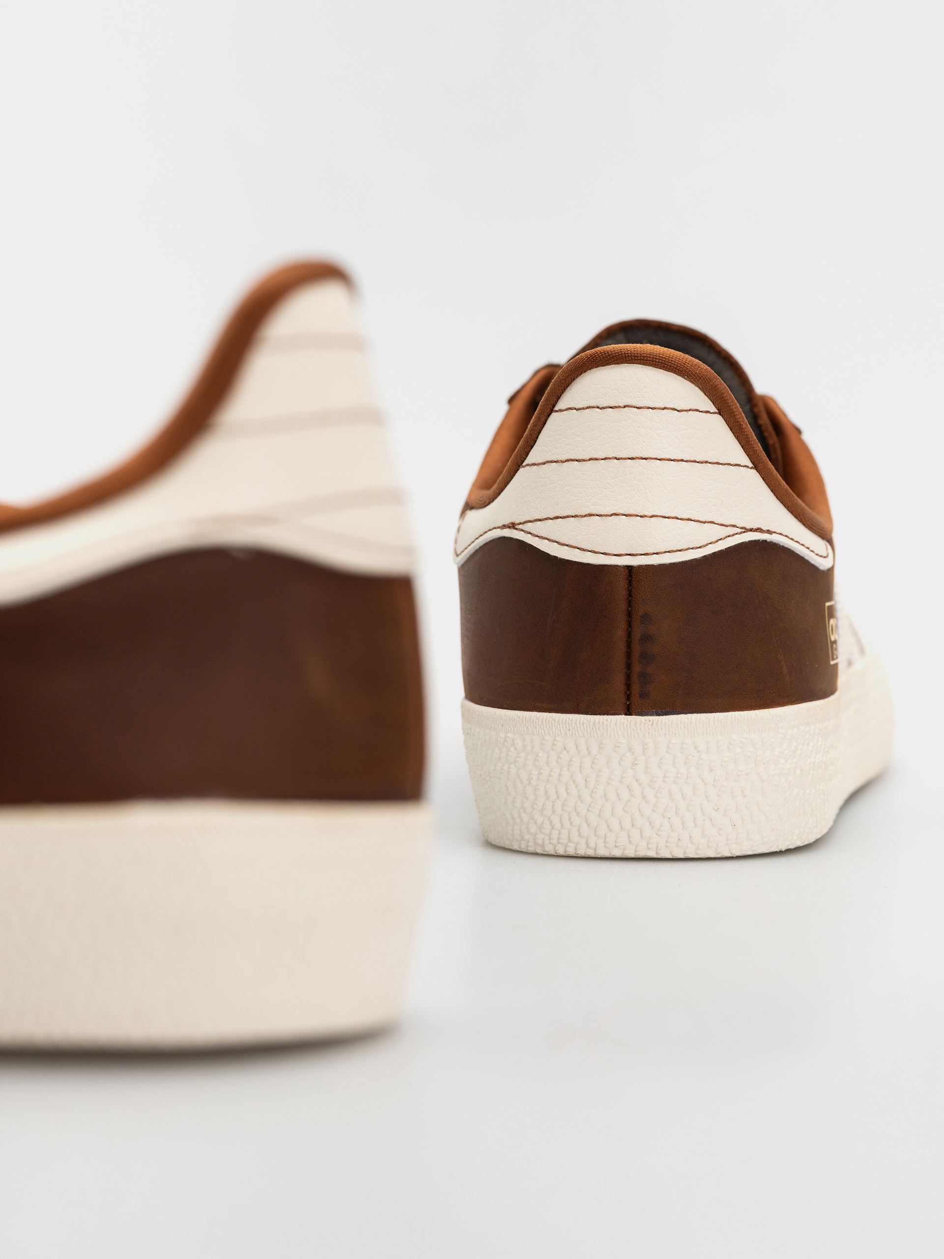 Buty adidas Gazelle Adv (cwhite/owhite)