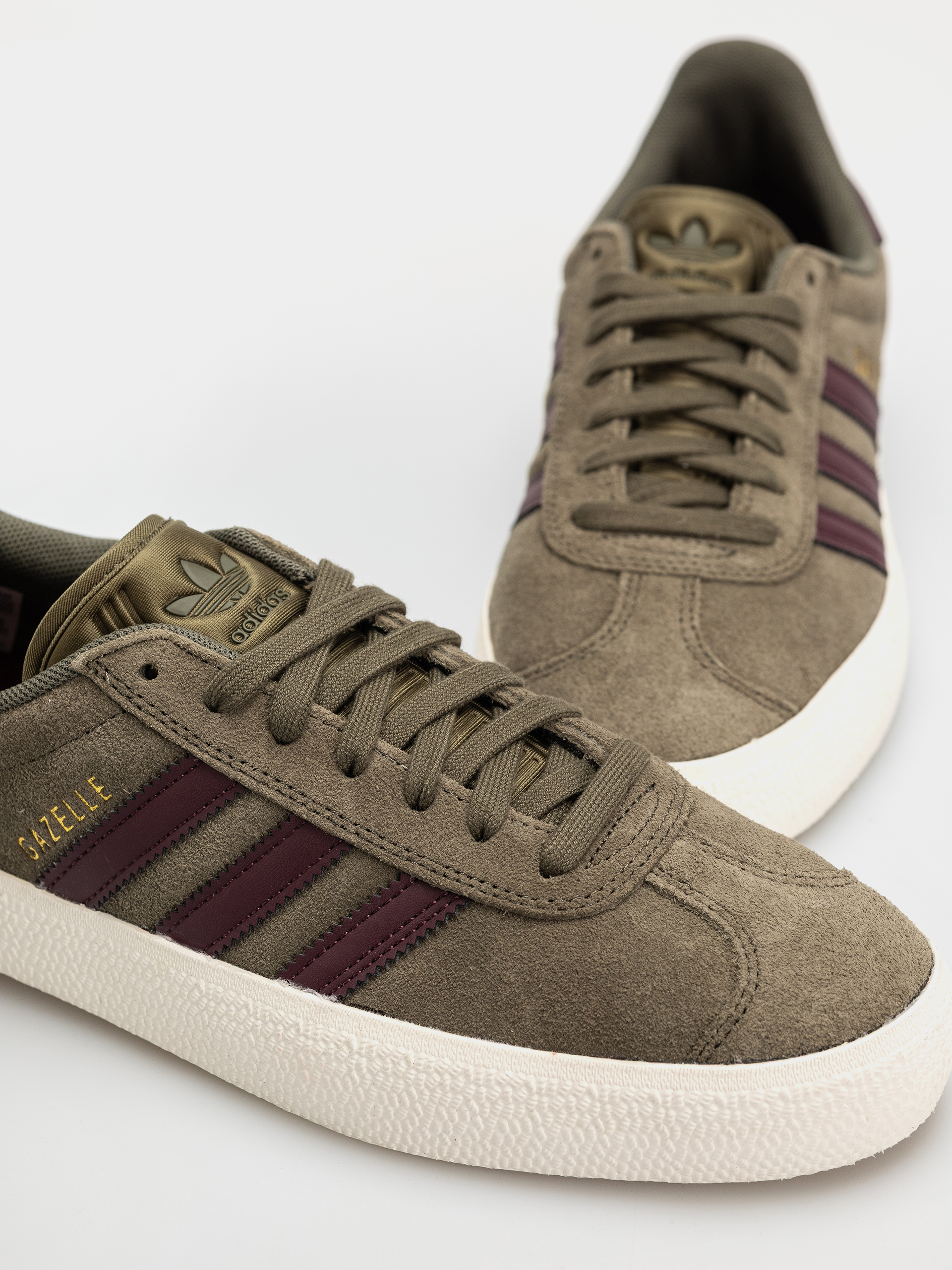 Buty adidas Gazelle Adv (olistr/maroon/cwhite)