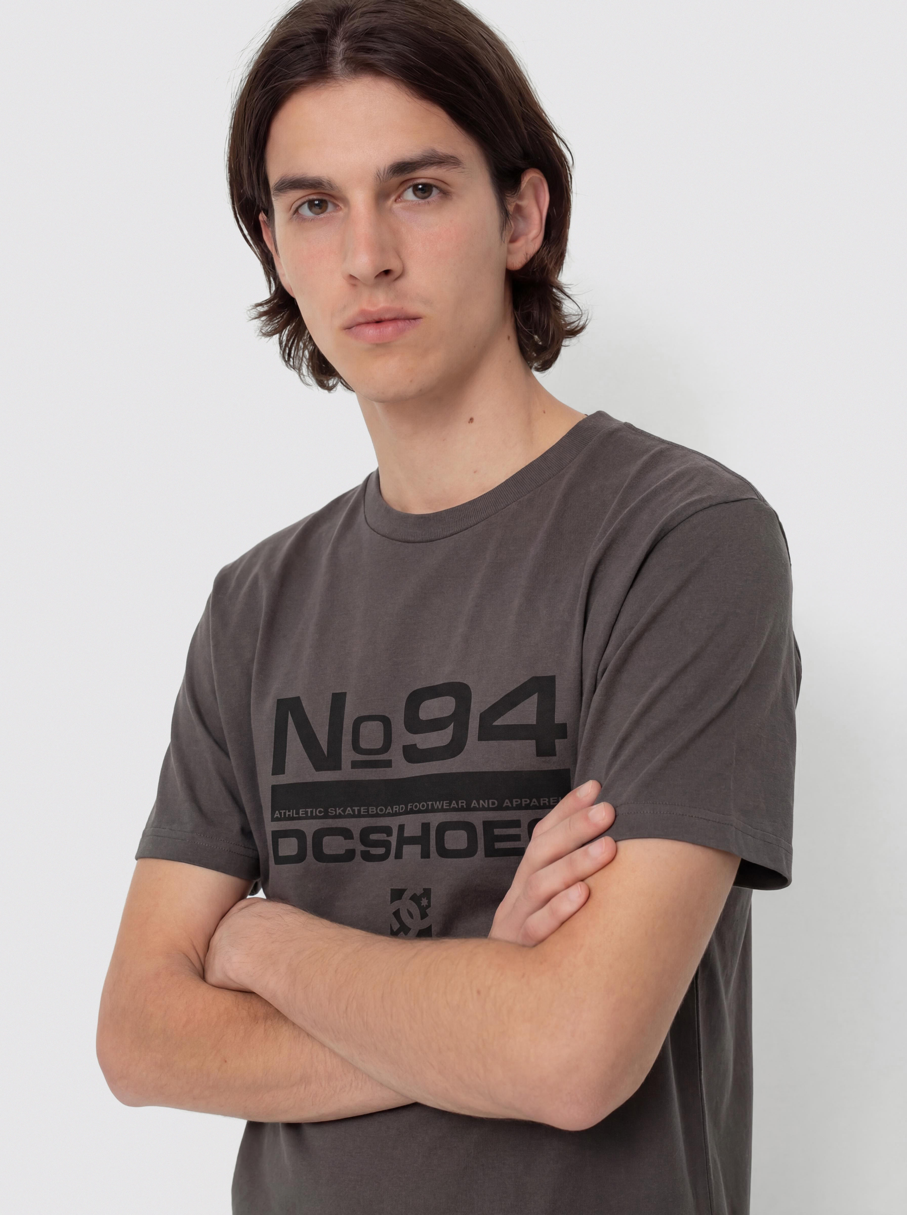 T-shirt DC No 94 (black enzyme wash)