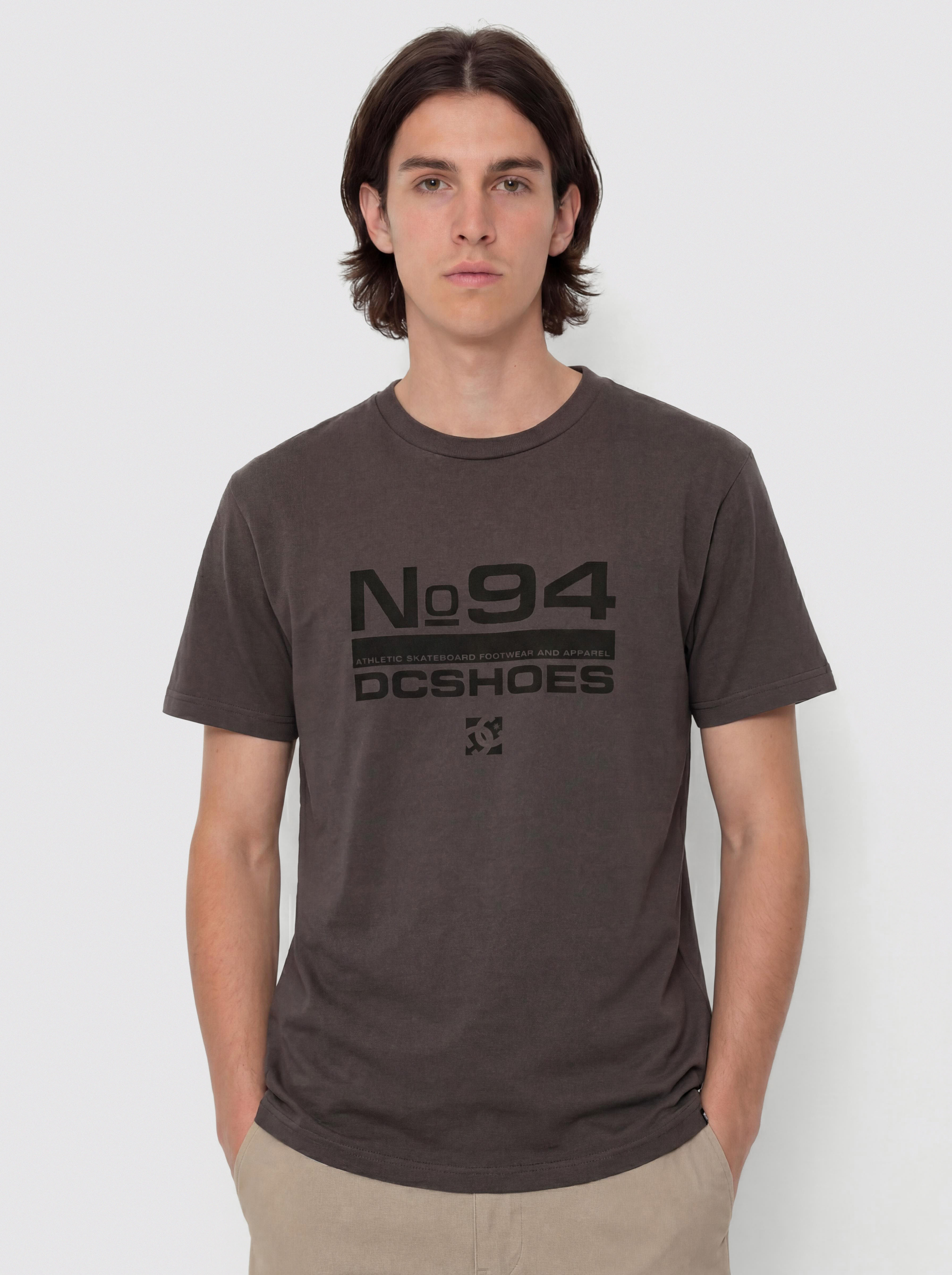 T-shirt DC No 94 (black enzyme wash)