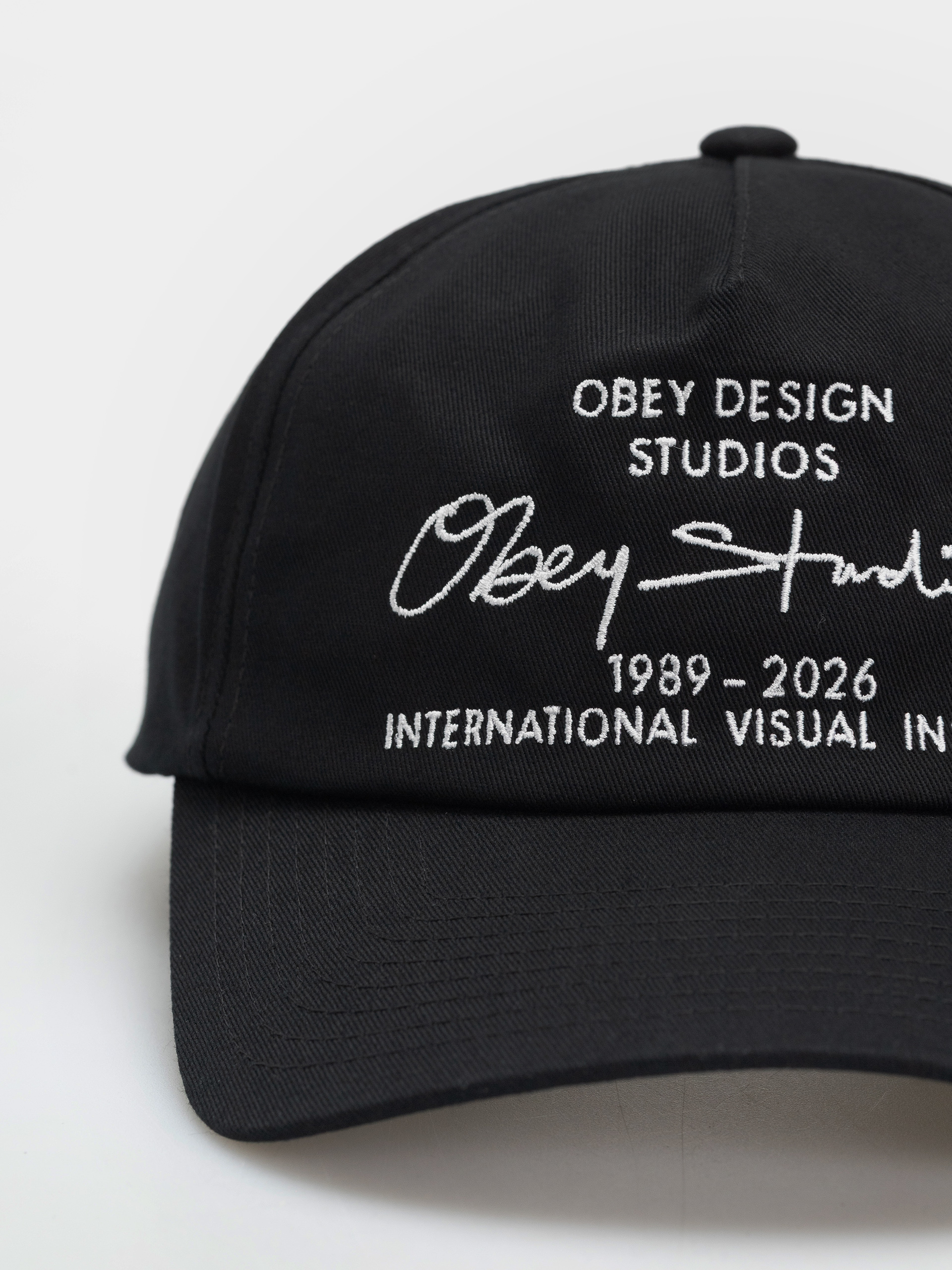 Czapka z daszkiem OBEY Design Studios 5 Panel (black)