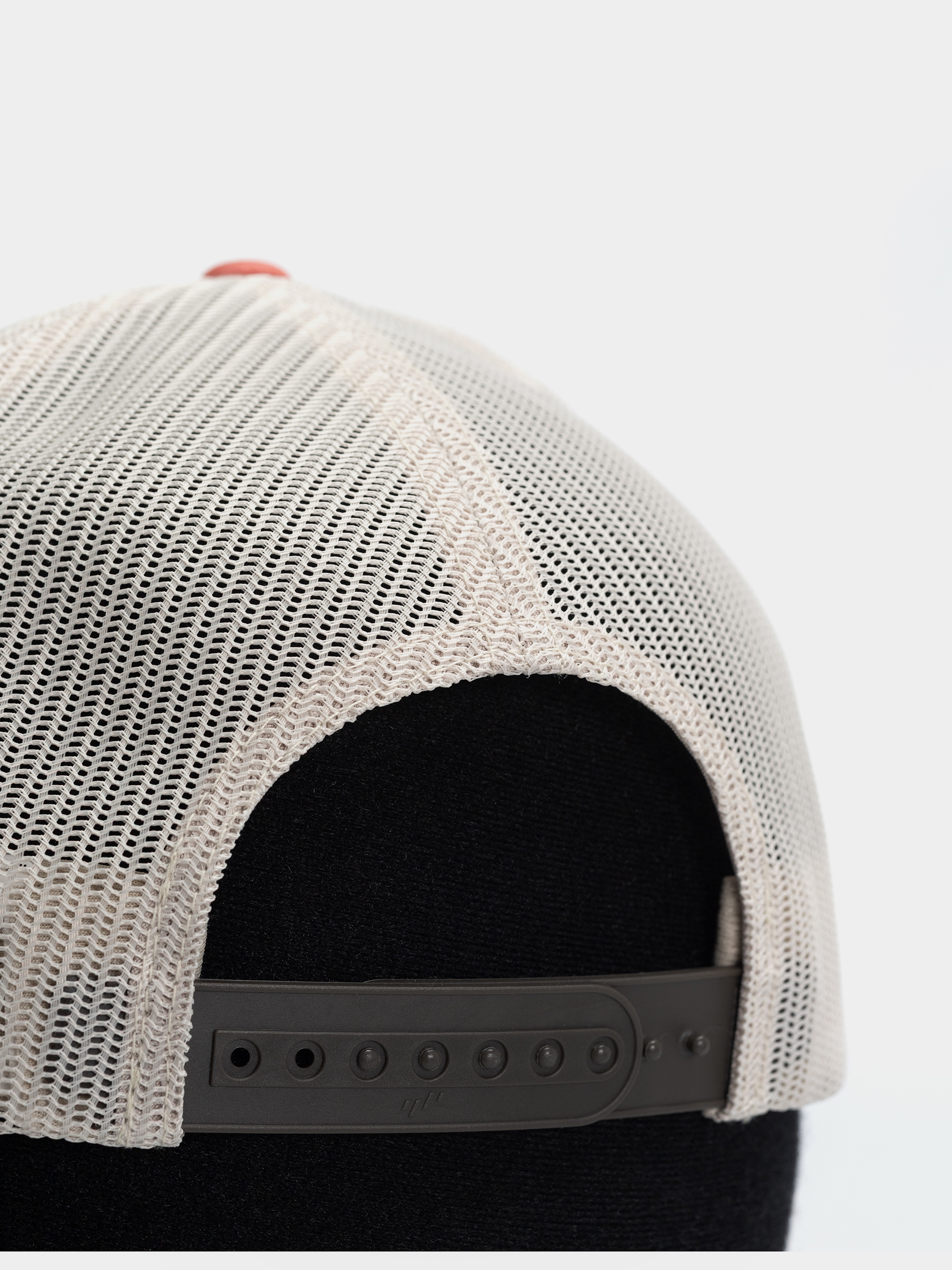 Czapka z daszkiem Columbia Mesh Snap Back (washed red/shark/dark stone/iron)