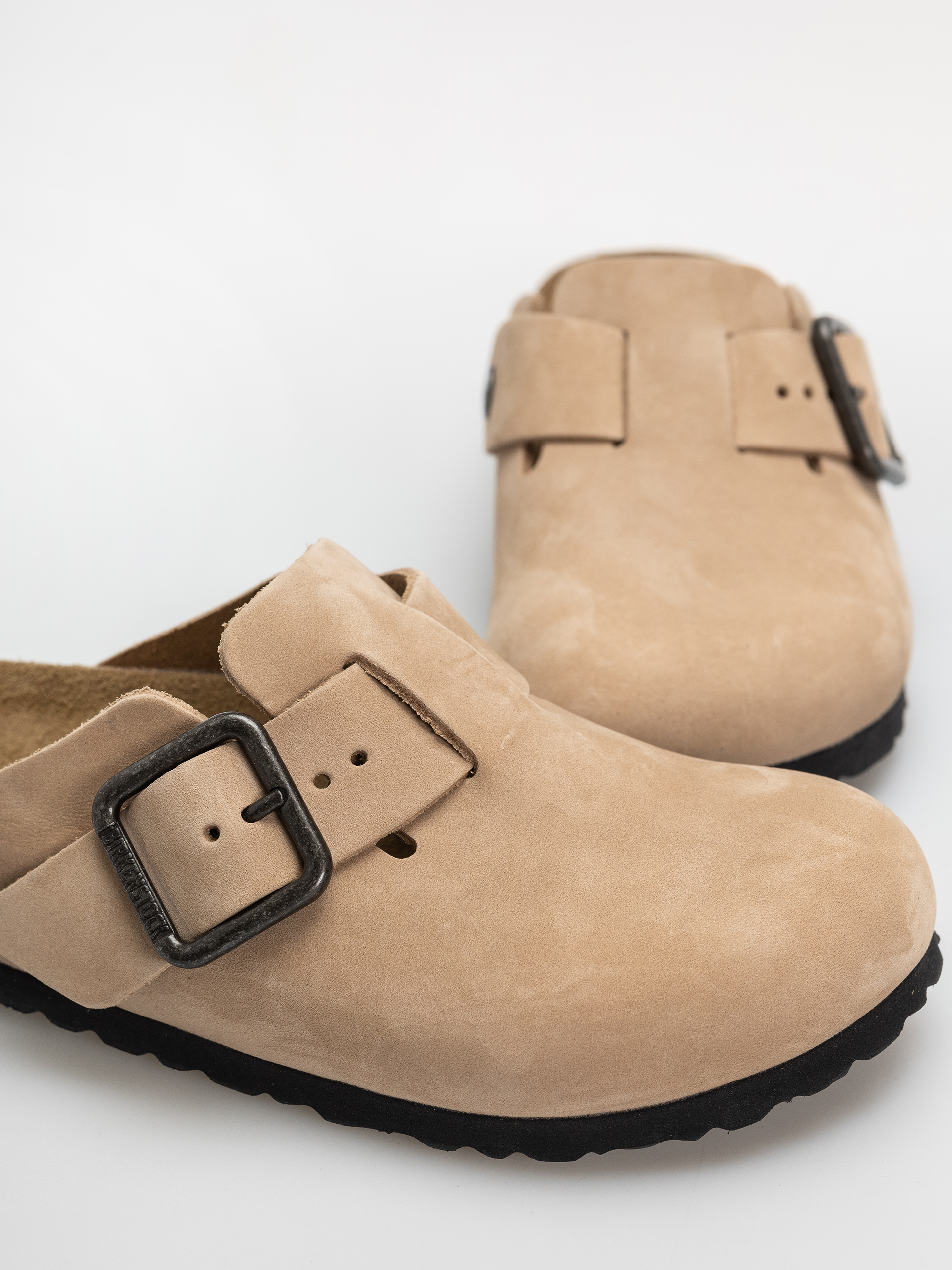 Klapki Birkenstock Boston Wire Buckle Nubuck Leather Narrow (sandcastle)