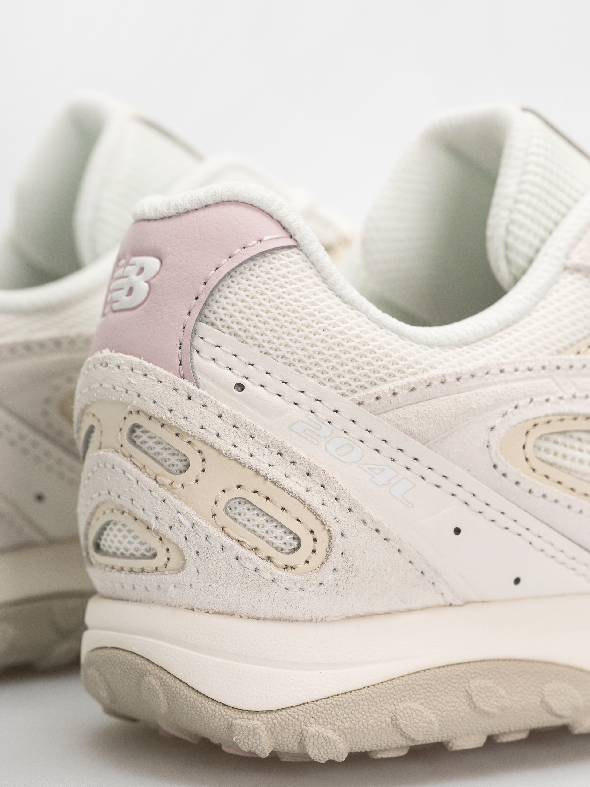 Buty New Balance 204 (sea salt/stone pink)