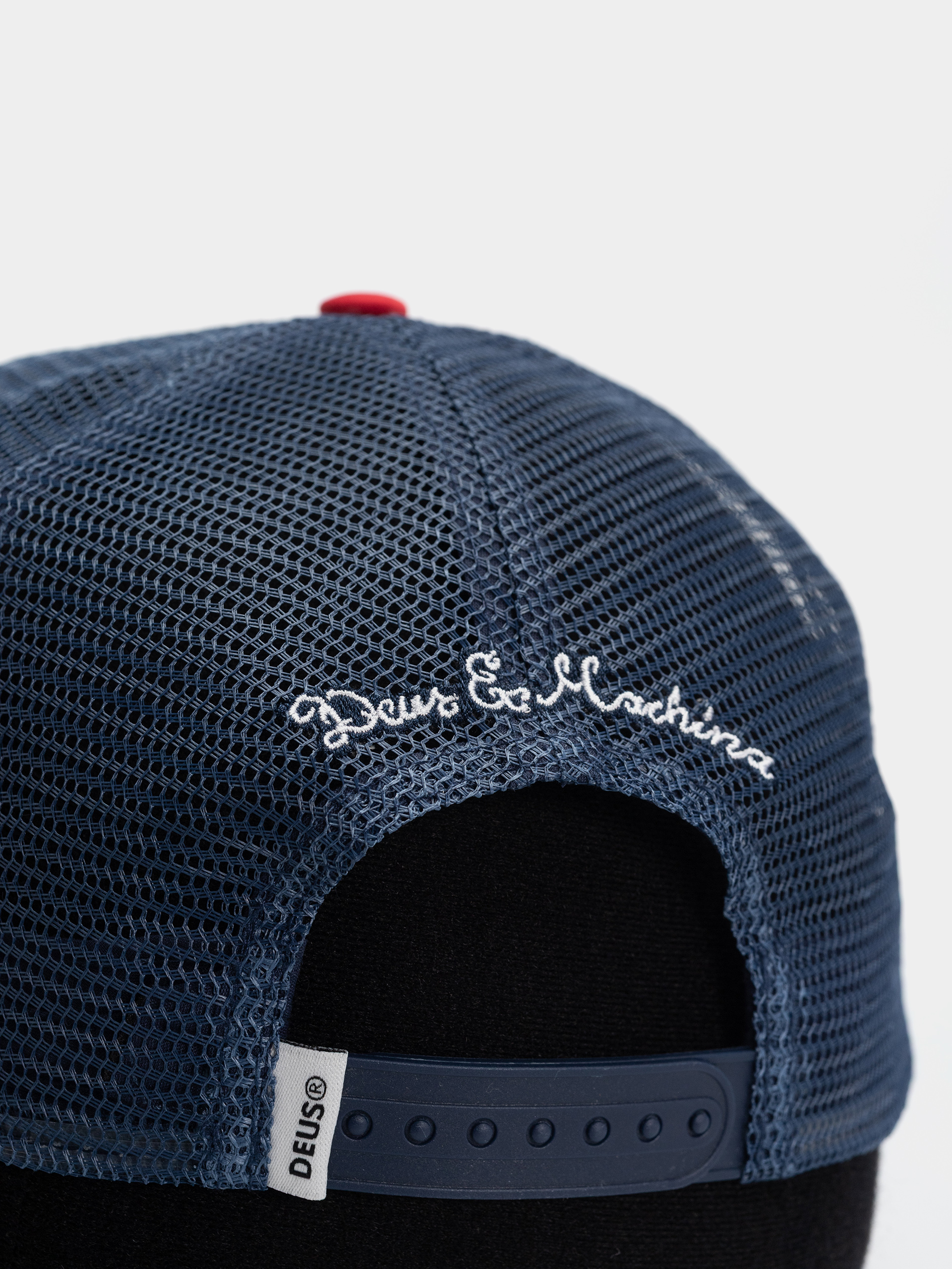 Czapka z daszkiem Deus Ex Machina Pill (red navy)