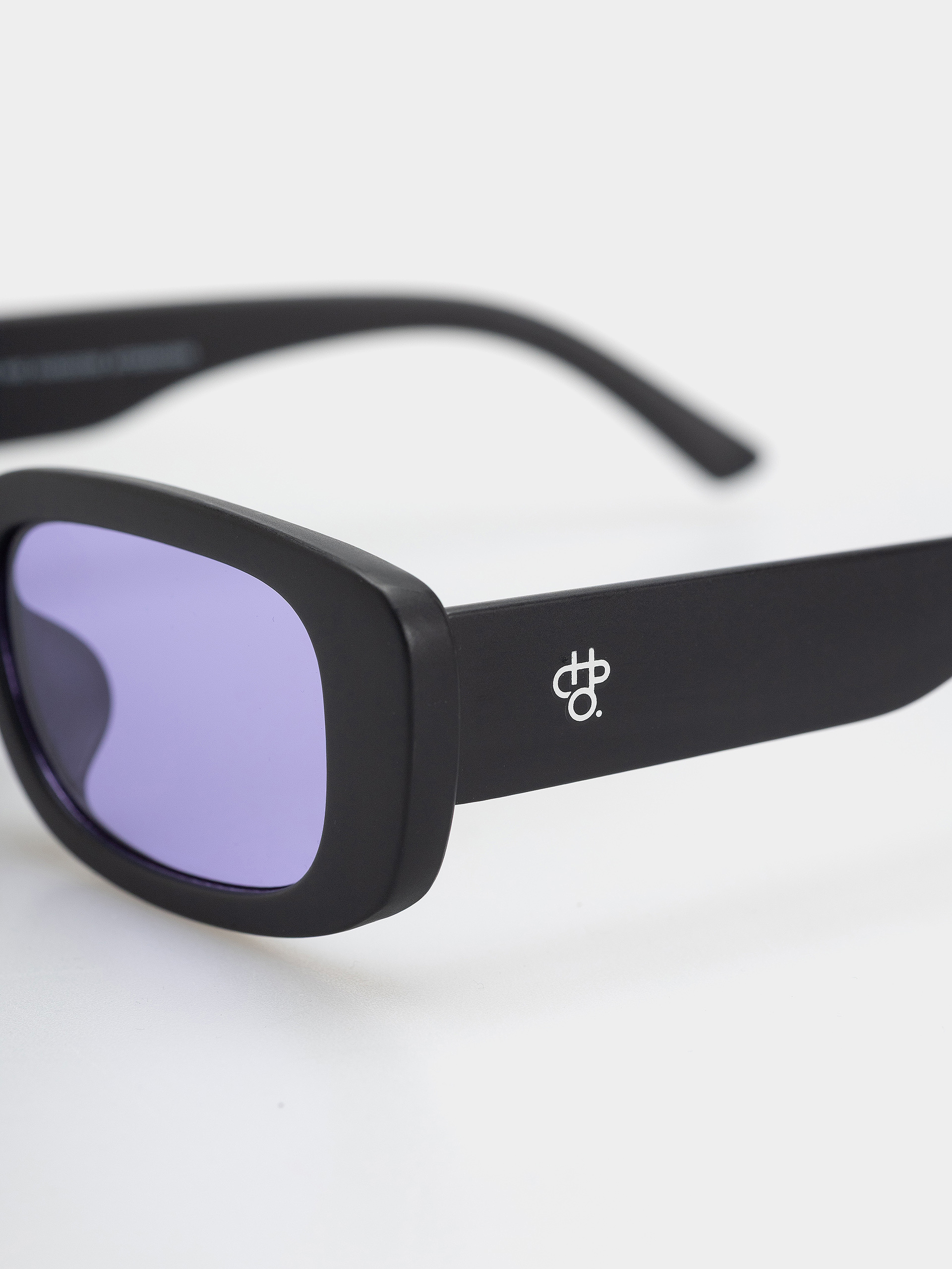 Okulary przeciwsłoneczne CHPO Nicole (matte black/purple)