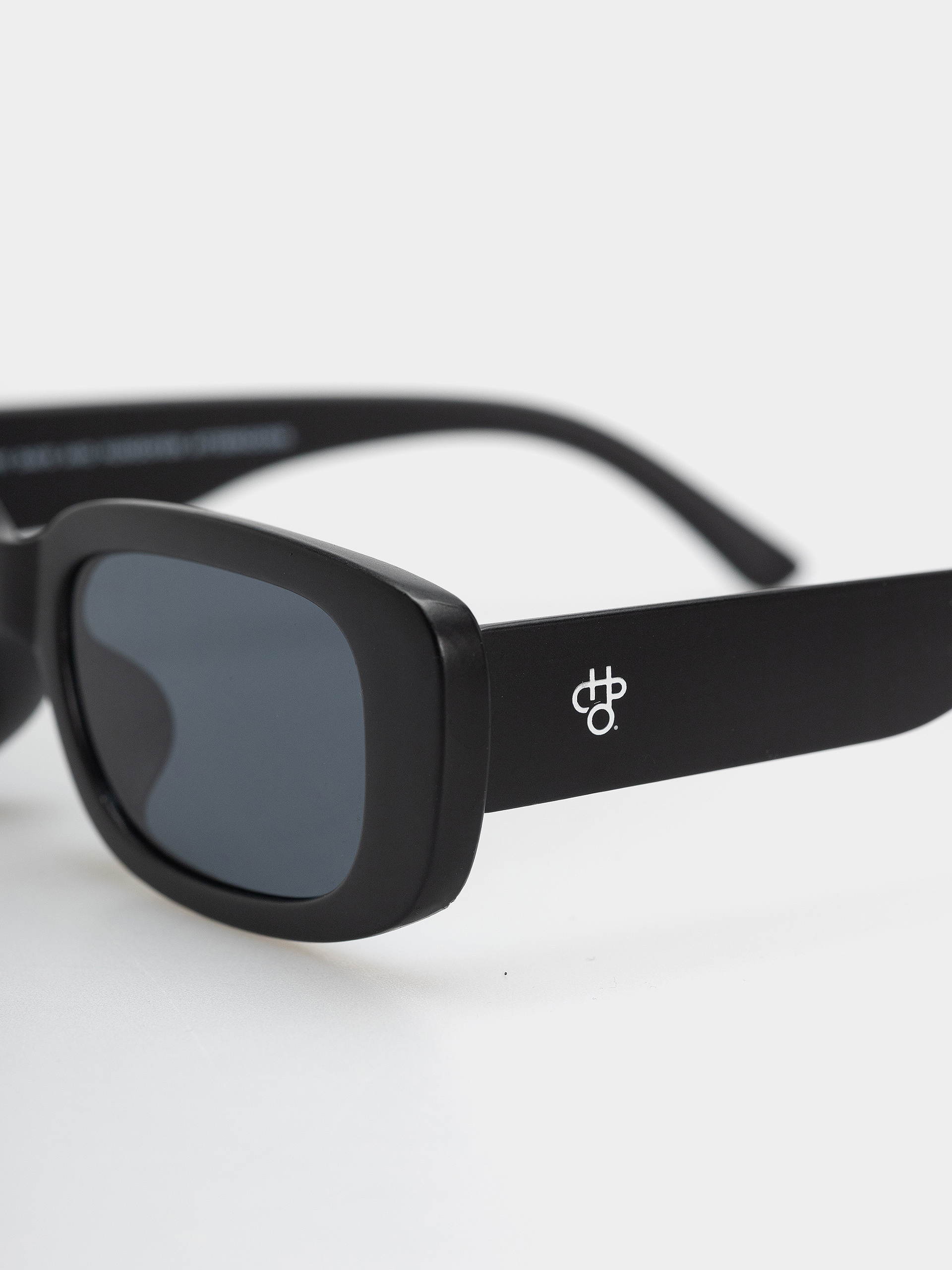 Okulary przeciwsłoneczne CHPO Nicole (matte black/black)