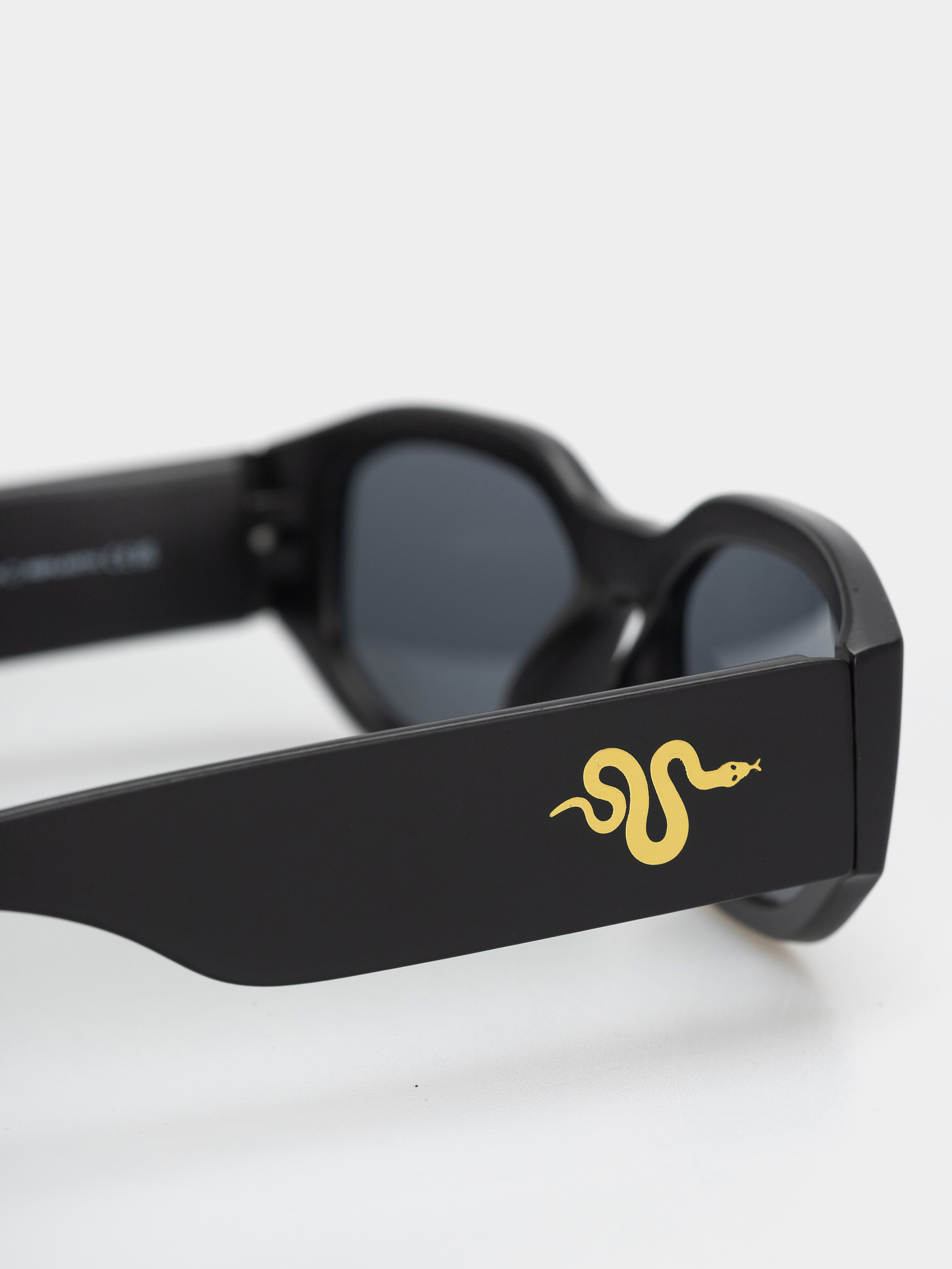Okulary przeciwsłoneczne CHPO Brooklyn (matte black/black)