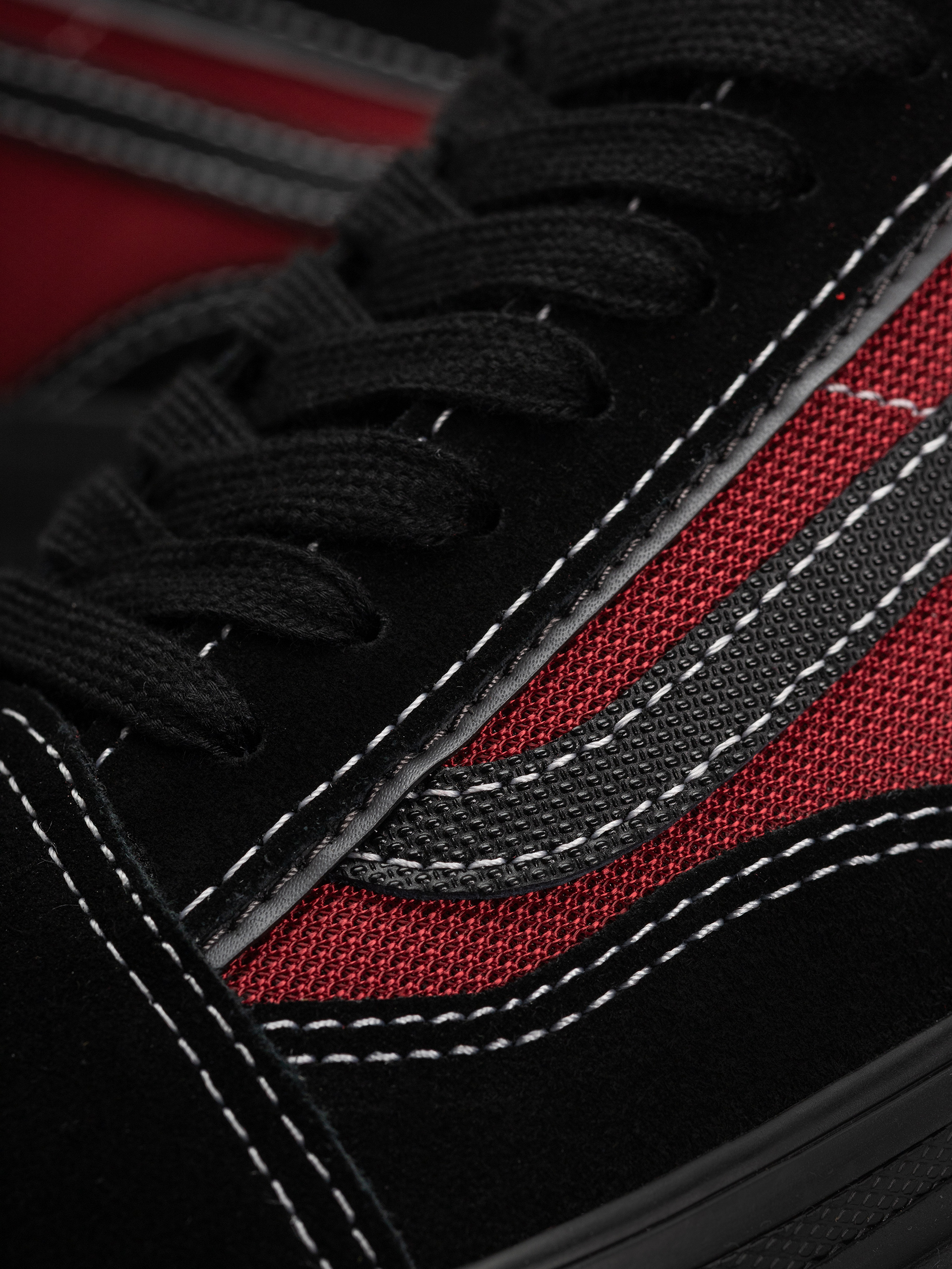 Buty Vans Skate Old Skool Wafflecup (black/red)