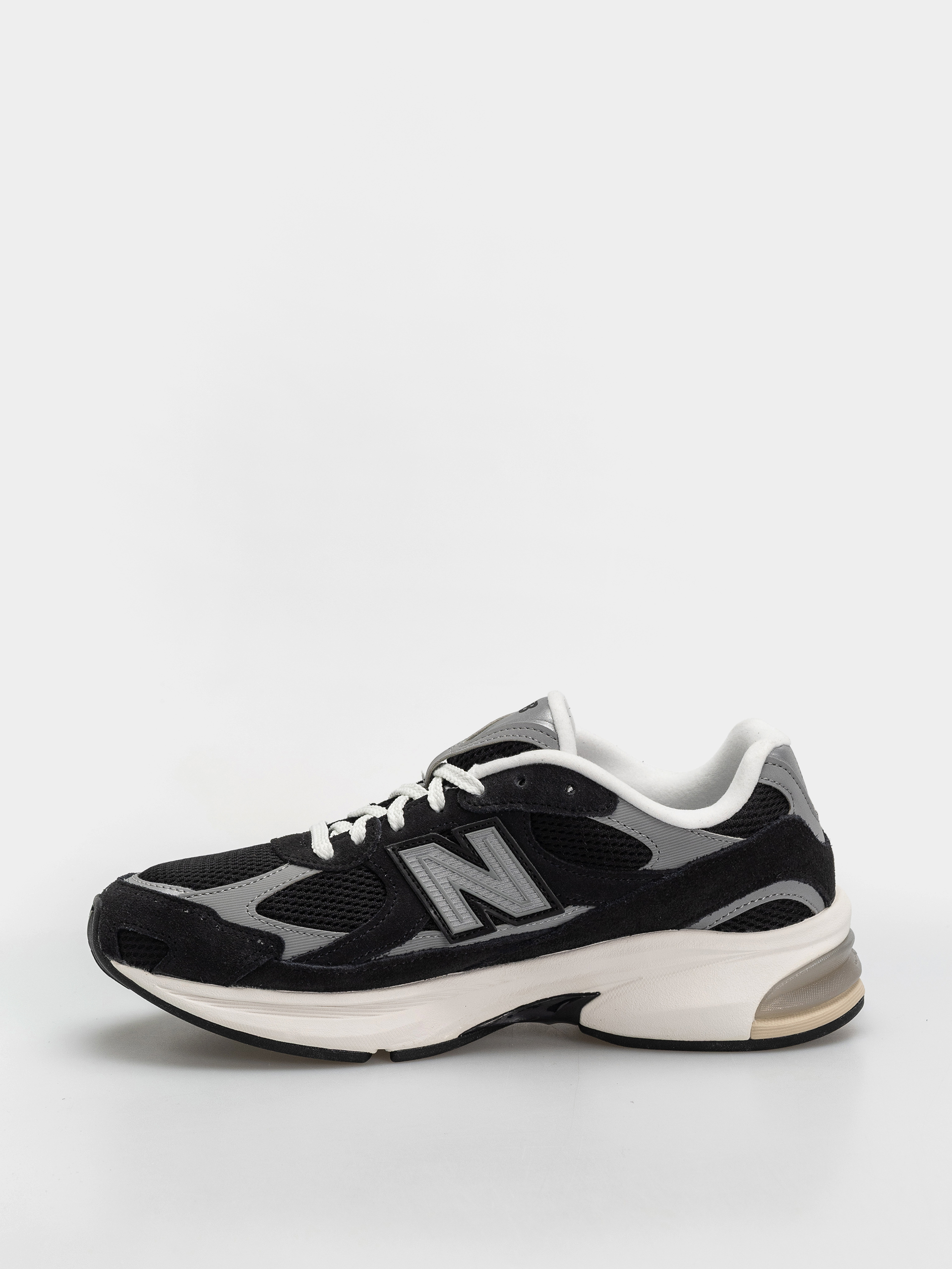 Buty New Balance 2010 (black/shadow grey/sea salt)