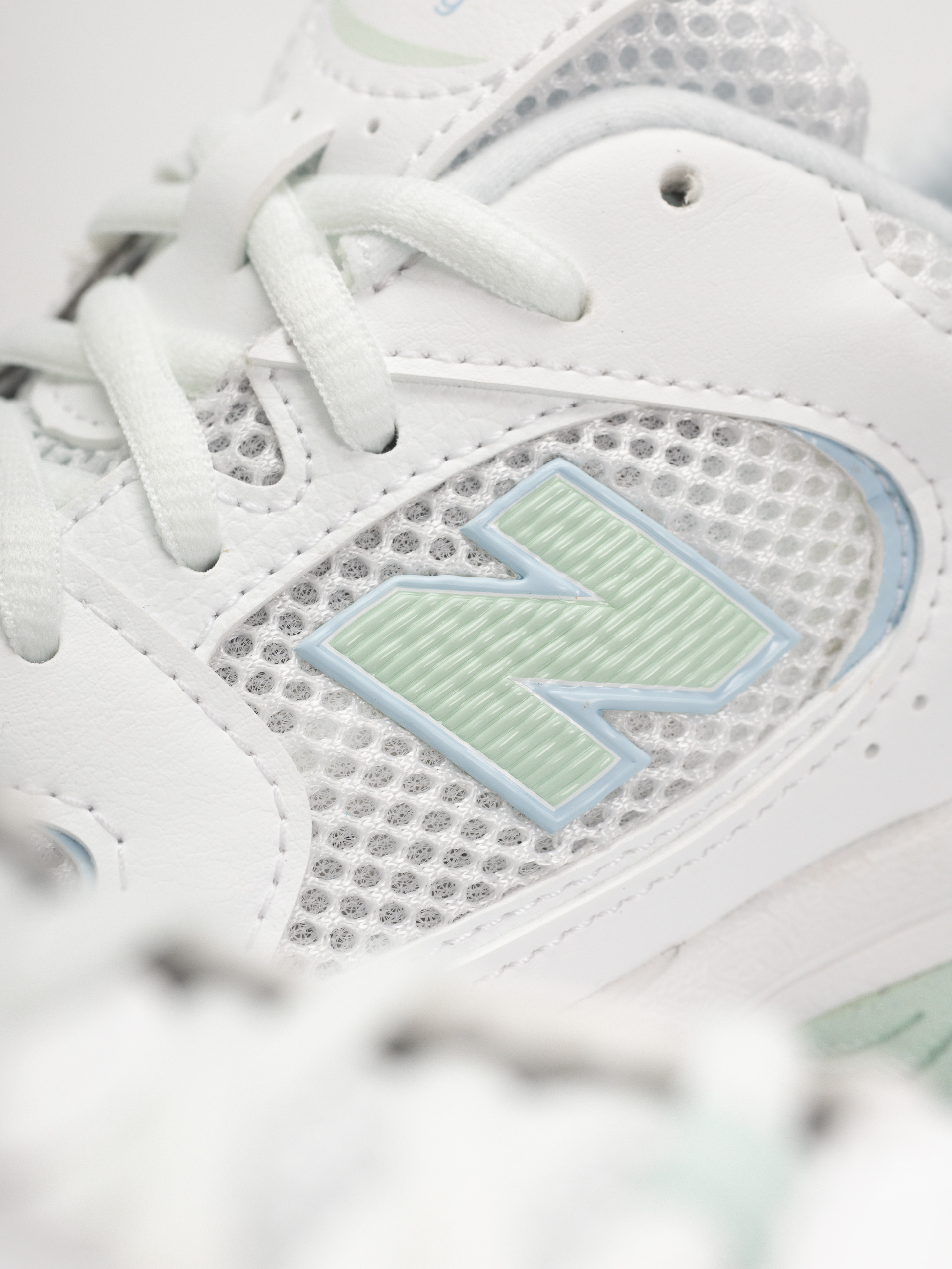 Buty New Balance 530 JR (103 white/cosmic jade)