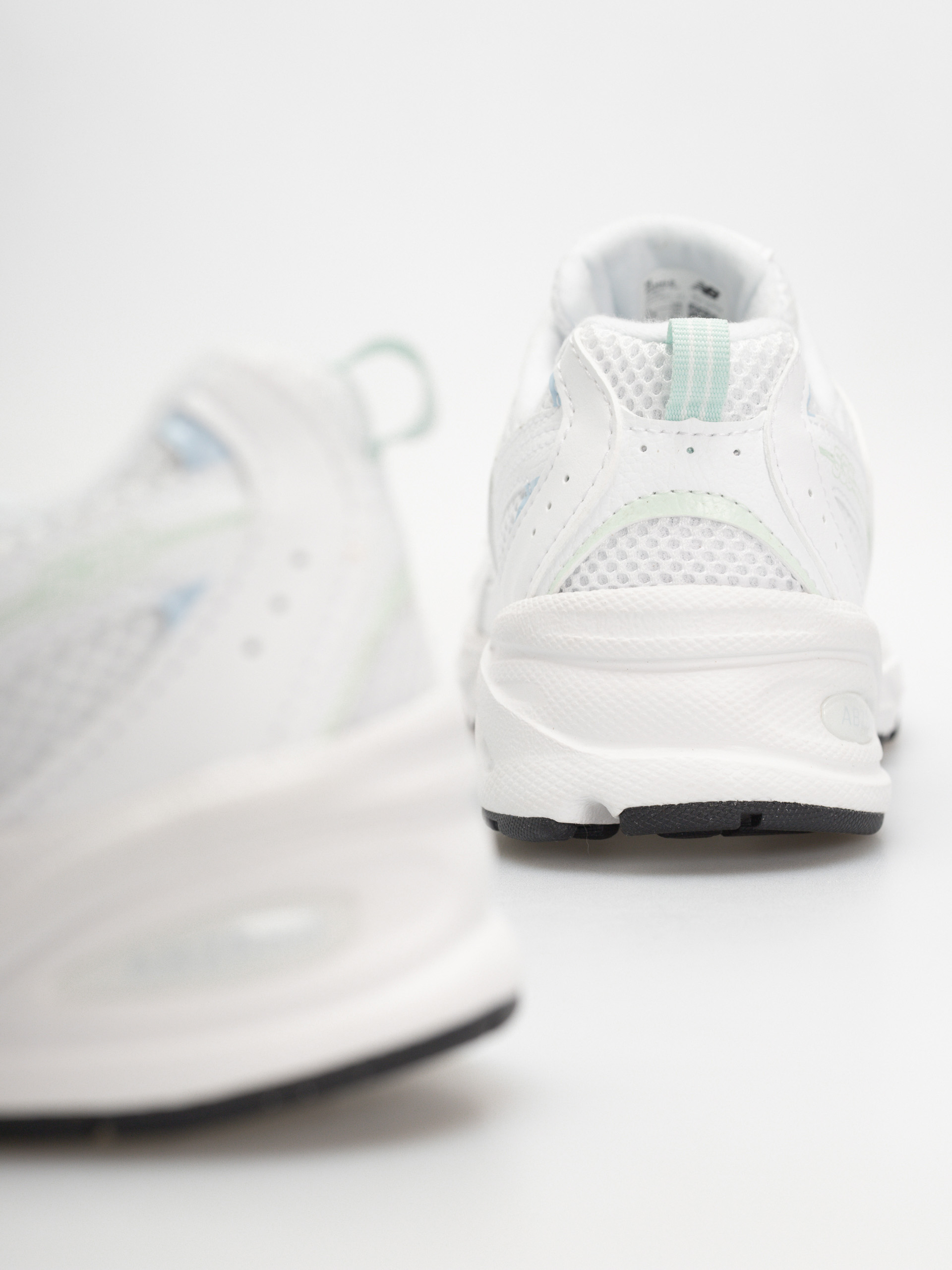 Buty New Balance 530 JR (103 white/cosmic jade)