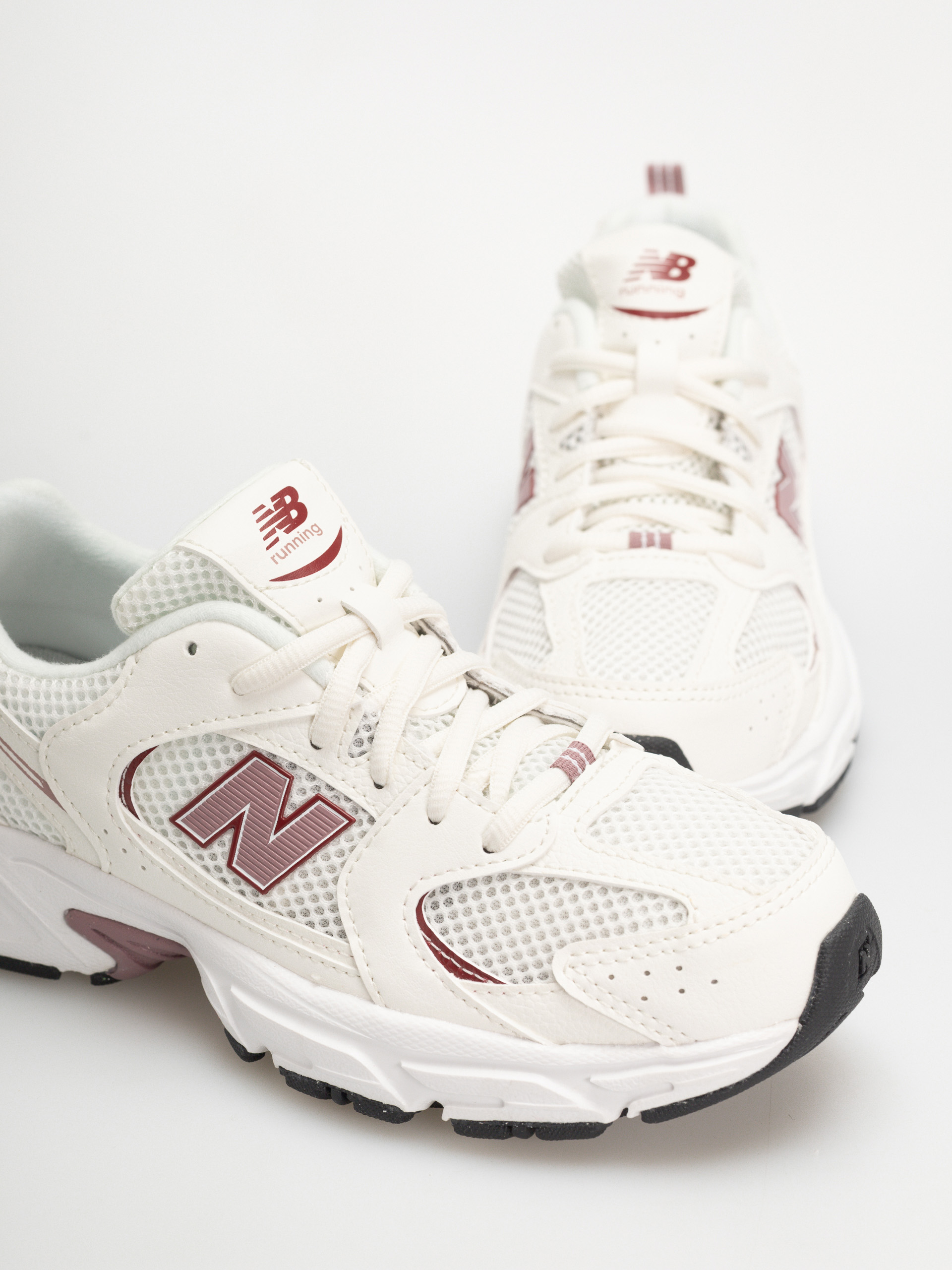 Buty New Balance 530 JR (sea salt/rosewood)