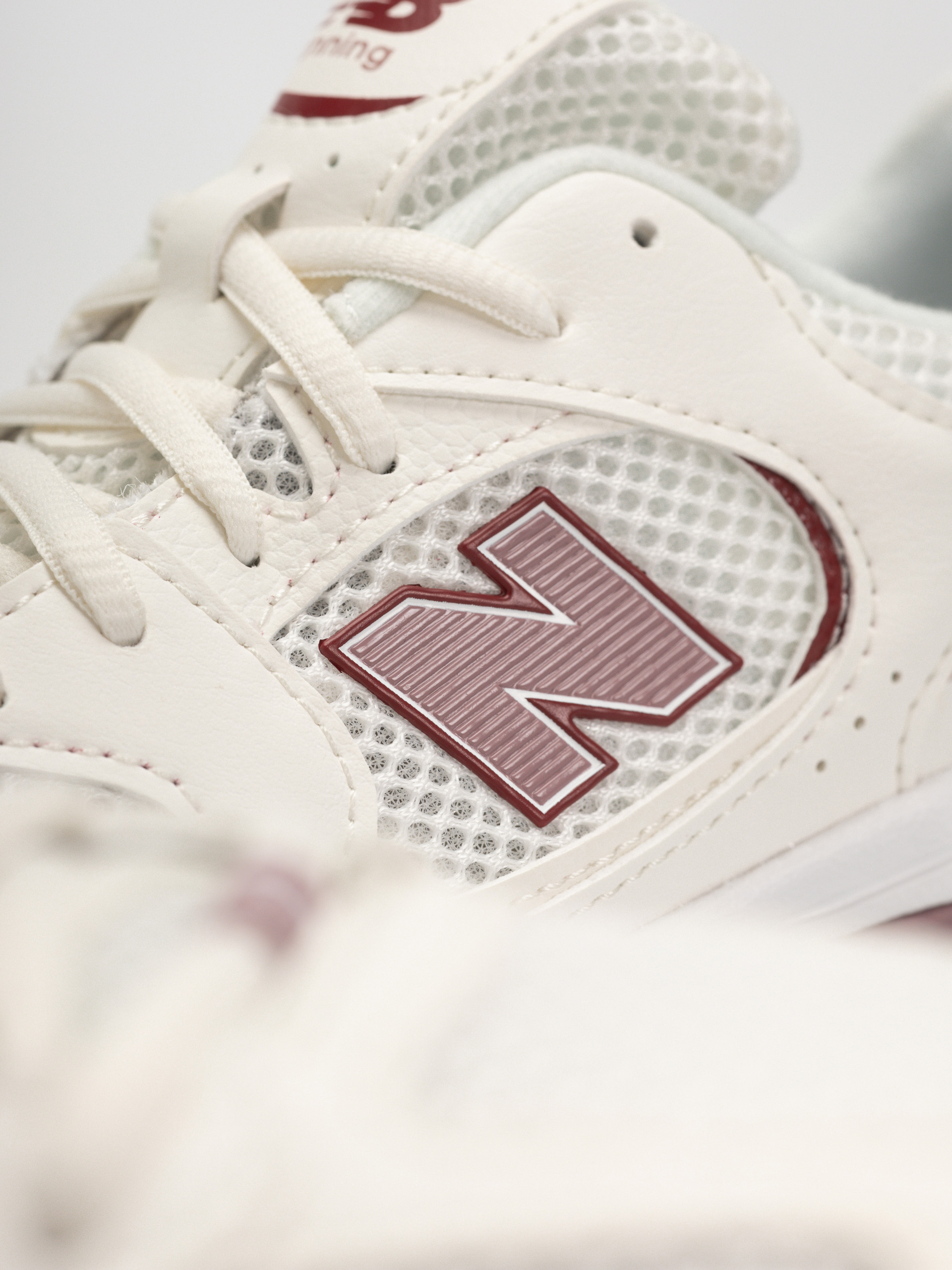 Buty New Balance 530 JR (sea salt/rosewood)