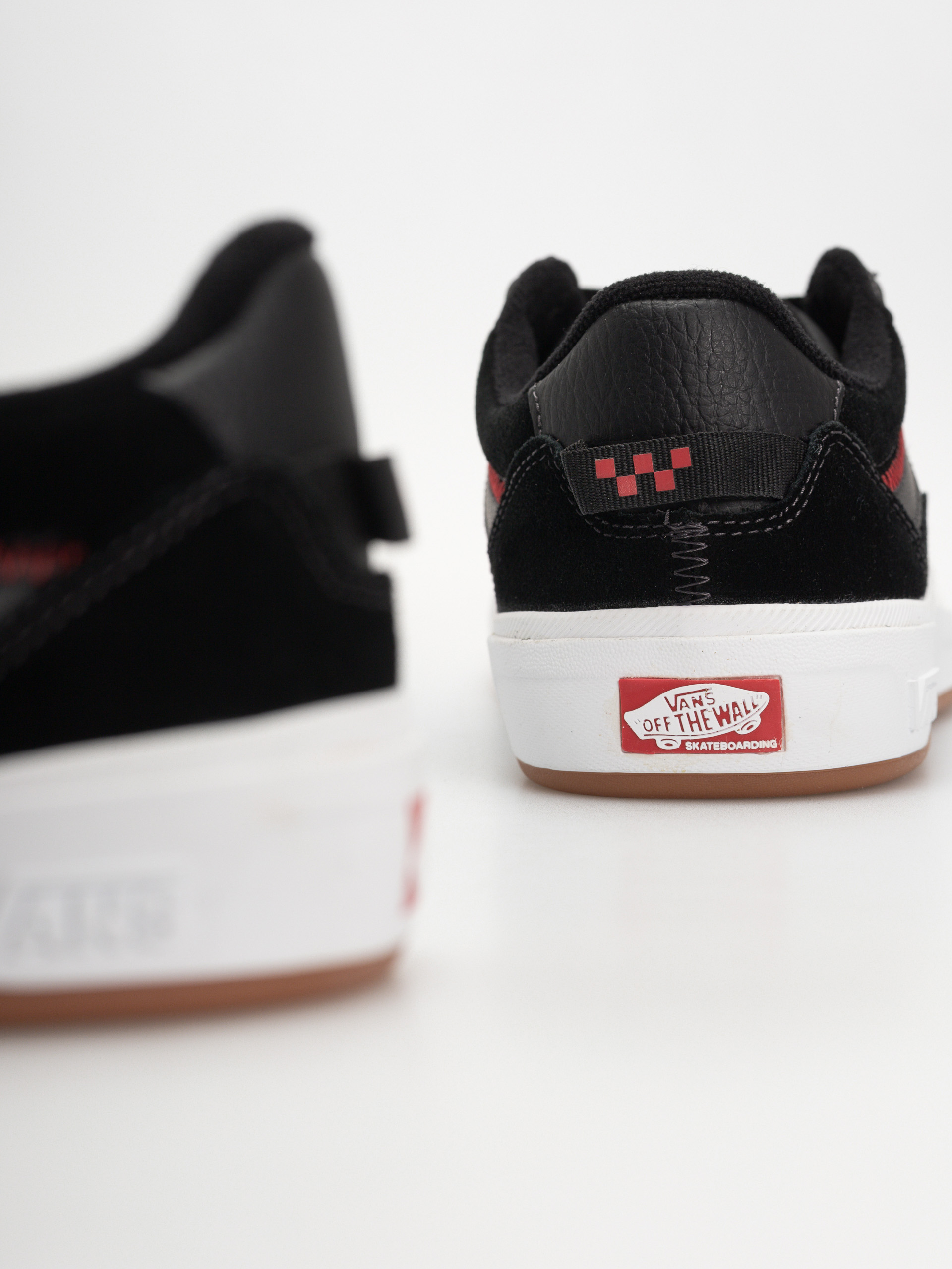 Buty Vans Skate 2 Wayvee (black/flame)