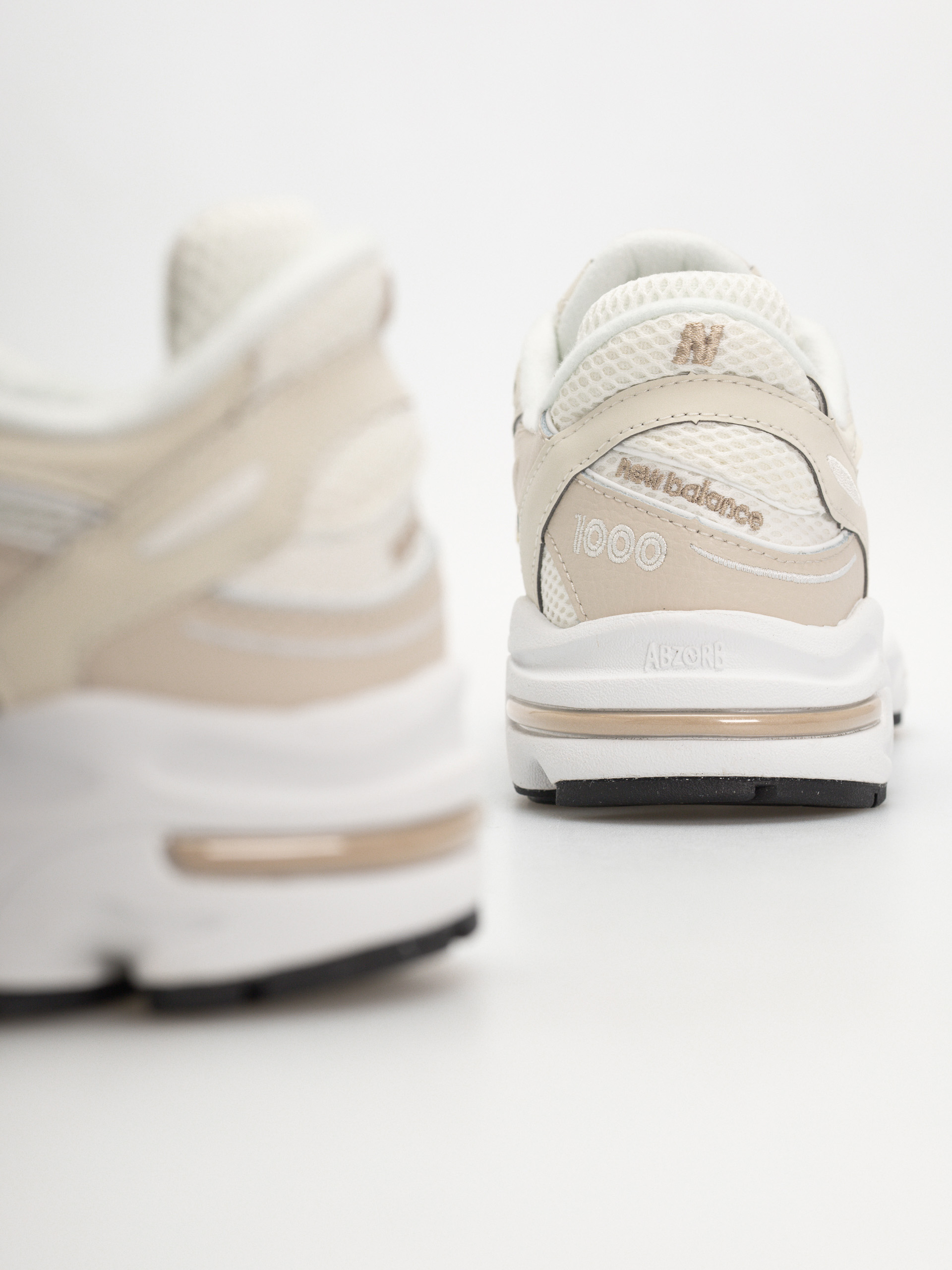 Buty New Balance 1000 (timberwolf/sea salt)