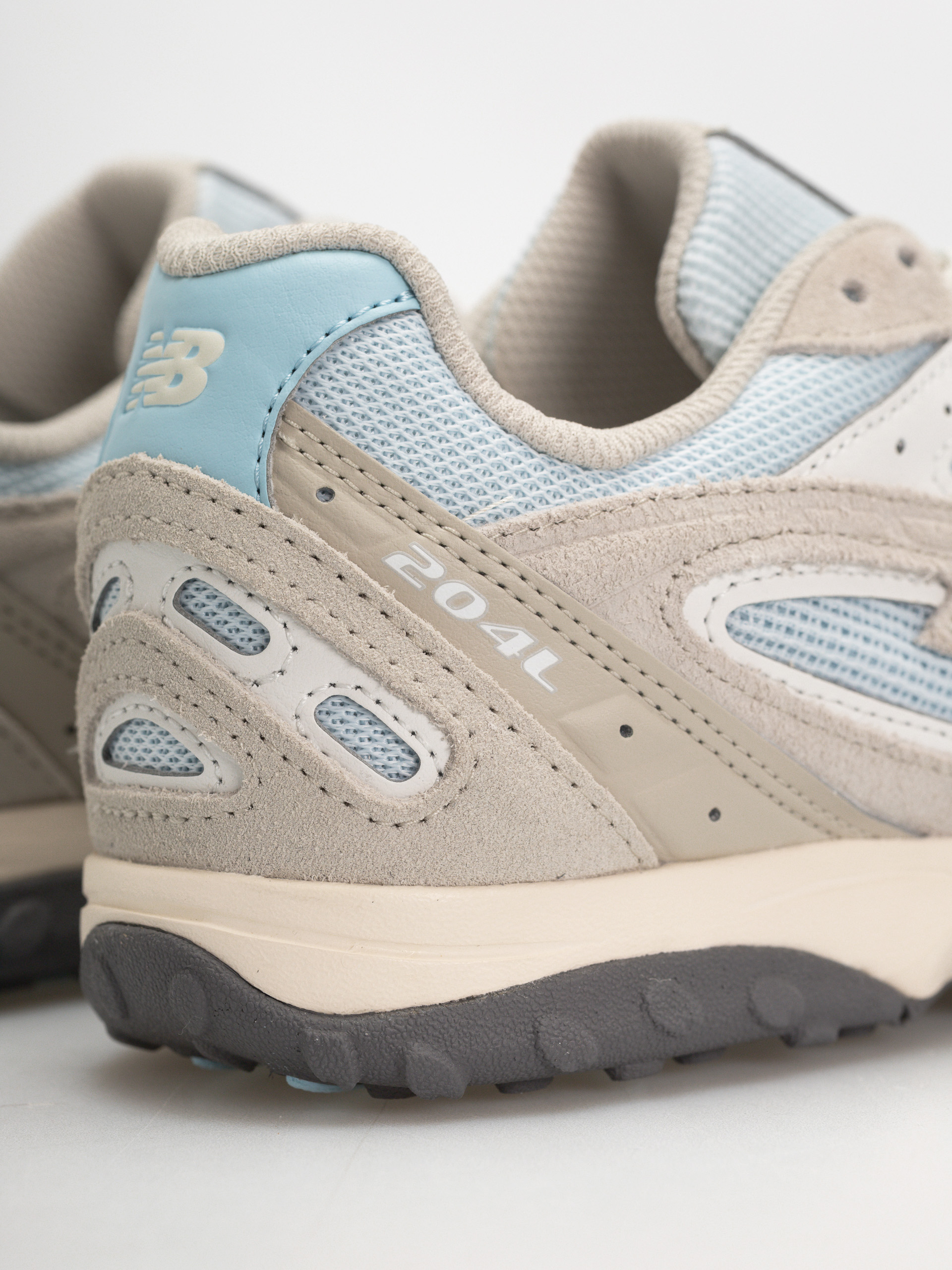 Buty New Balance 204 (linen/oxford blue)