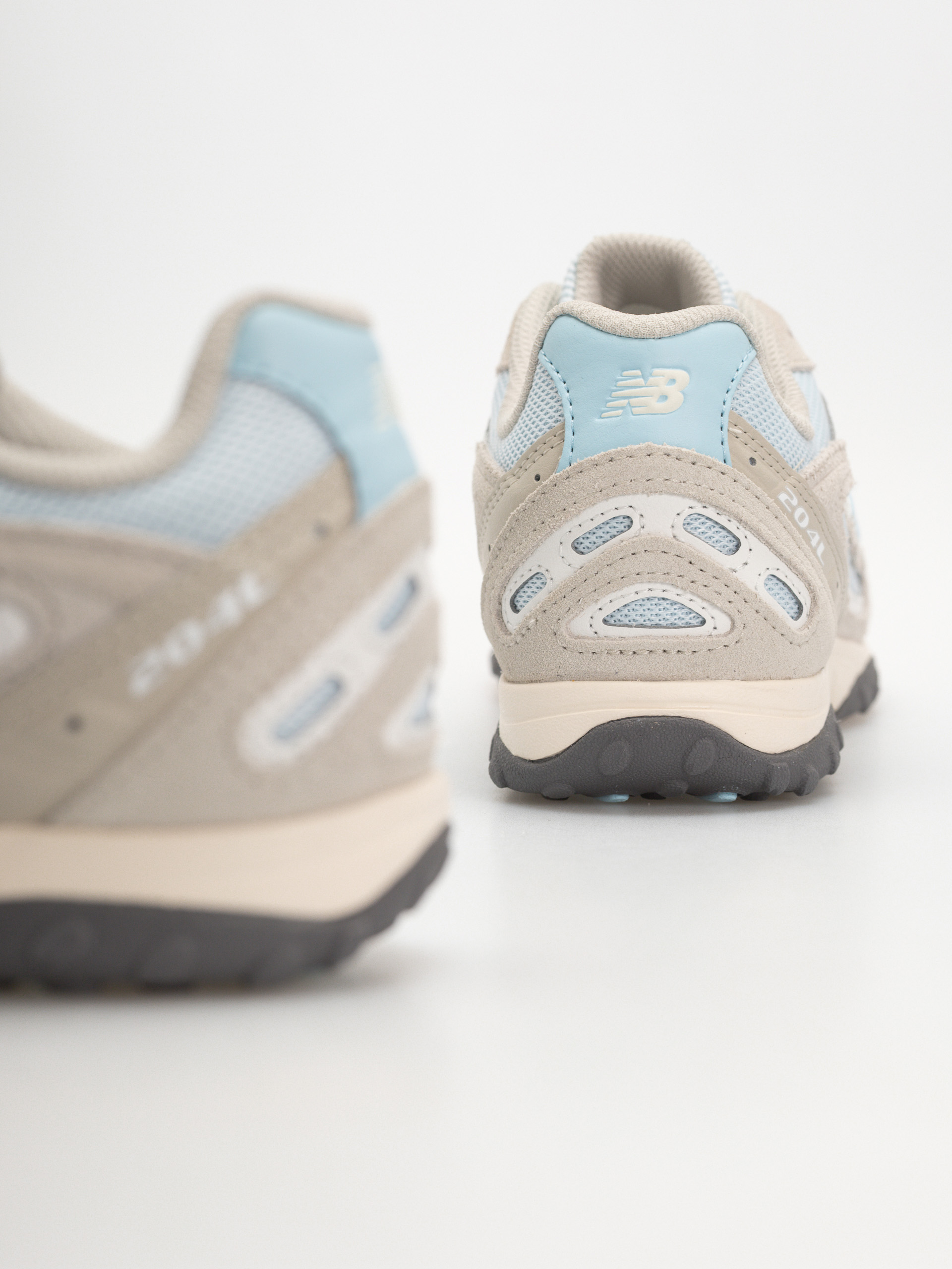 Buty New Balance 204 (linen/oxford blue)