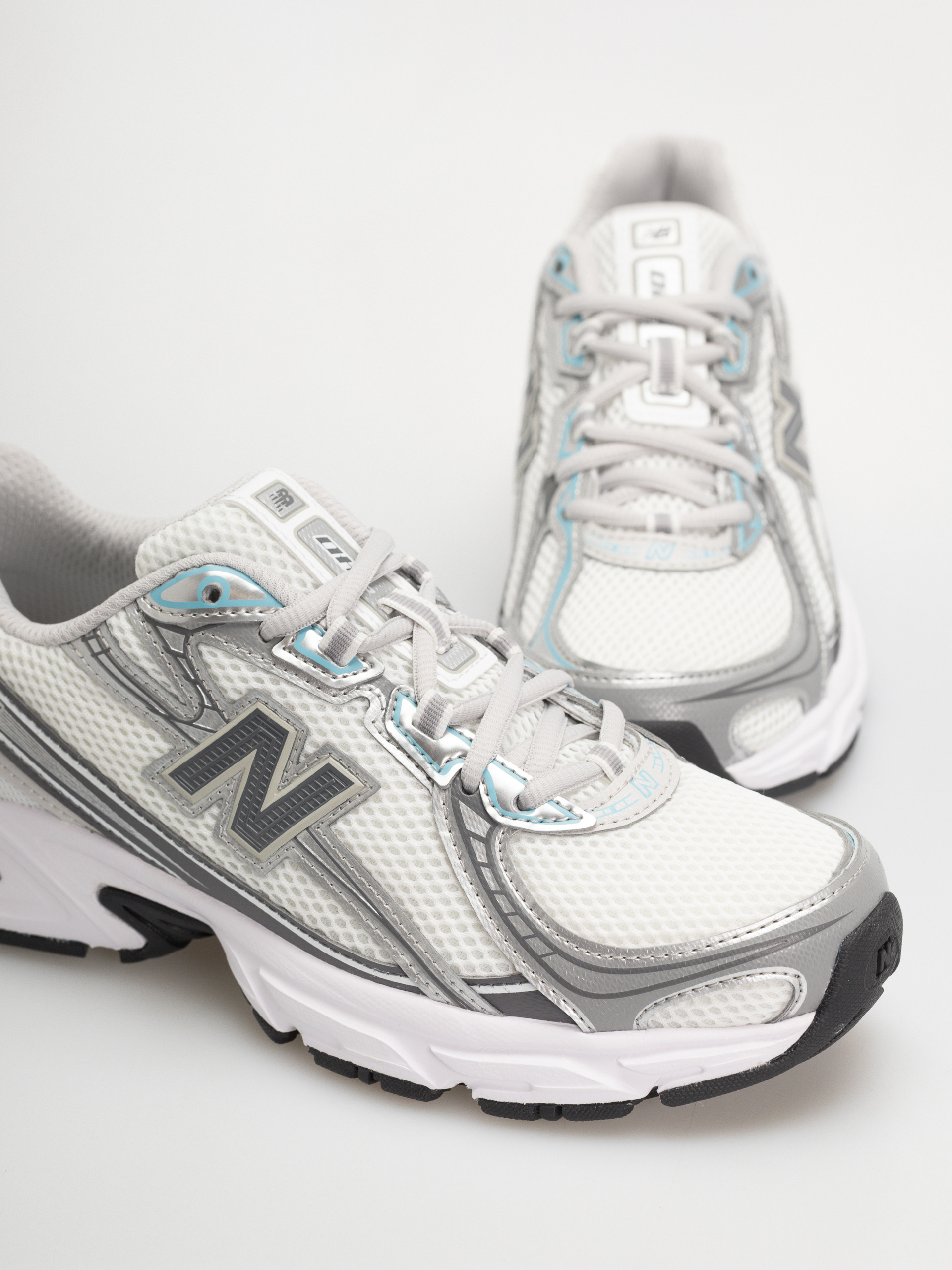 Buty New Balance 740 (103 white/castlerock)
