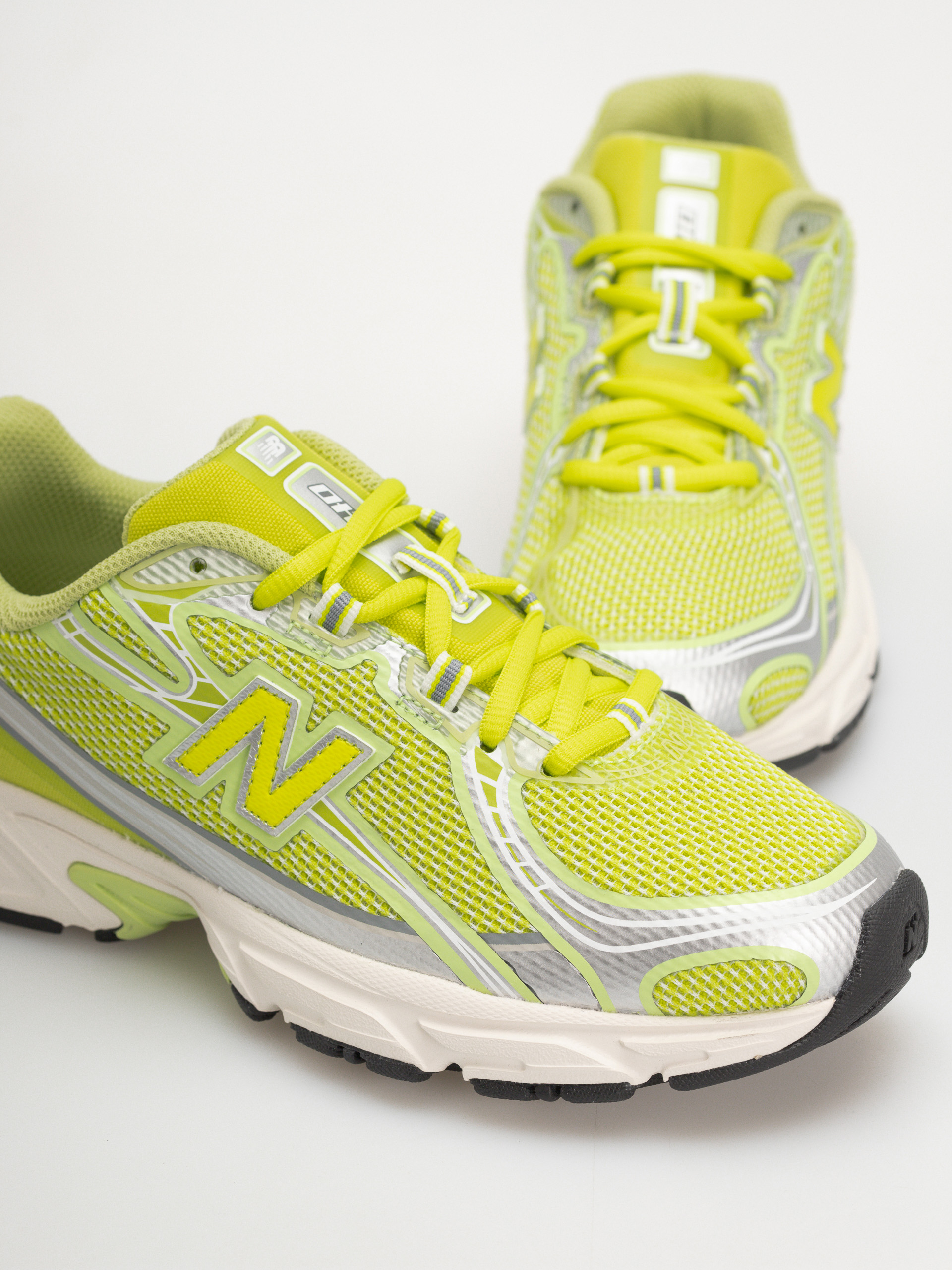 Buty New Balance 740 (timberwolf/afterglow)