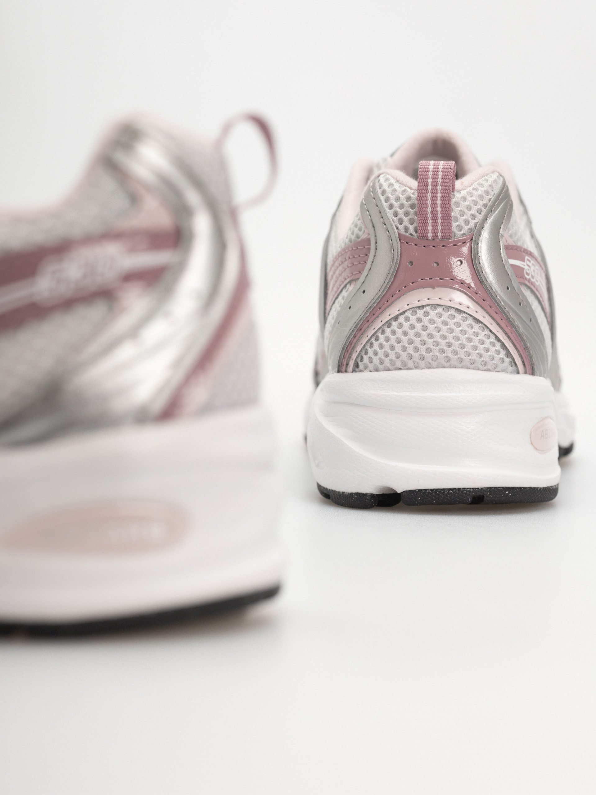 Buty New Balance 530 (silver metallic/rosewood)